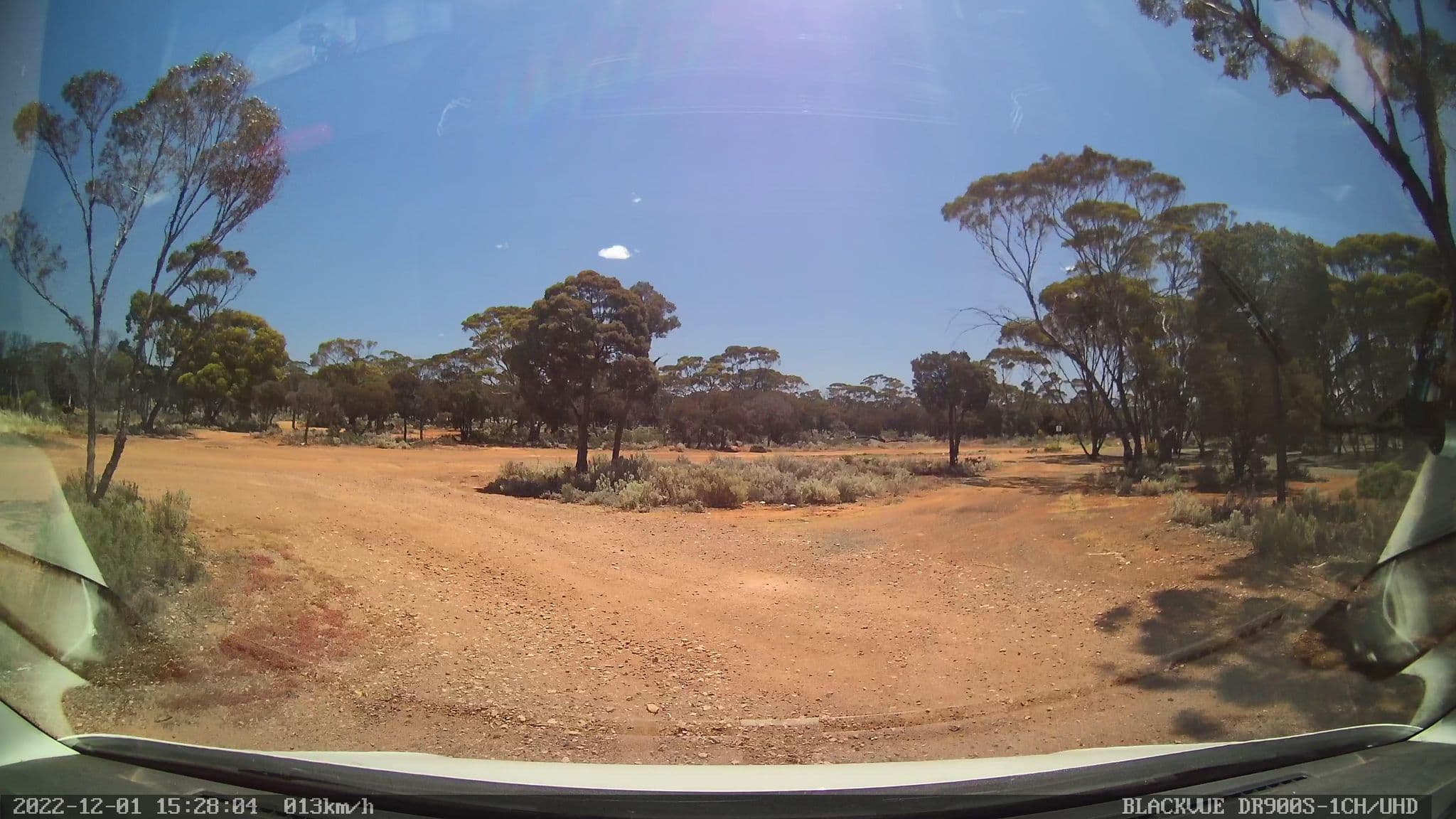 Street view near Lake Cowan, Kambalda East — © bob3bob3 (CC BY-SA · Mapillary)