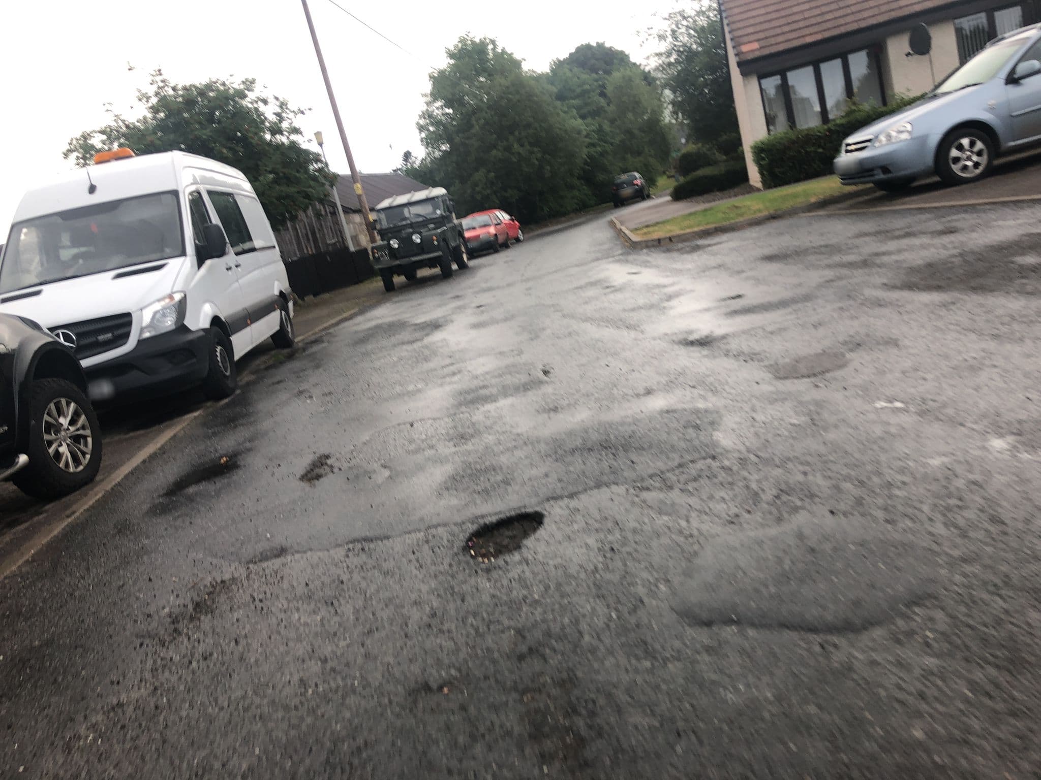 Street view near Newtonmore Hostel, Newtonmore — © drnoble (CC BY-SA · Mapillary)