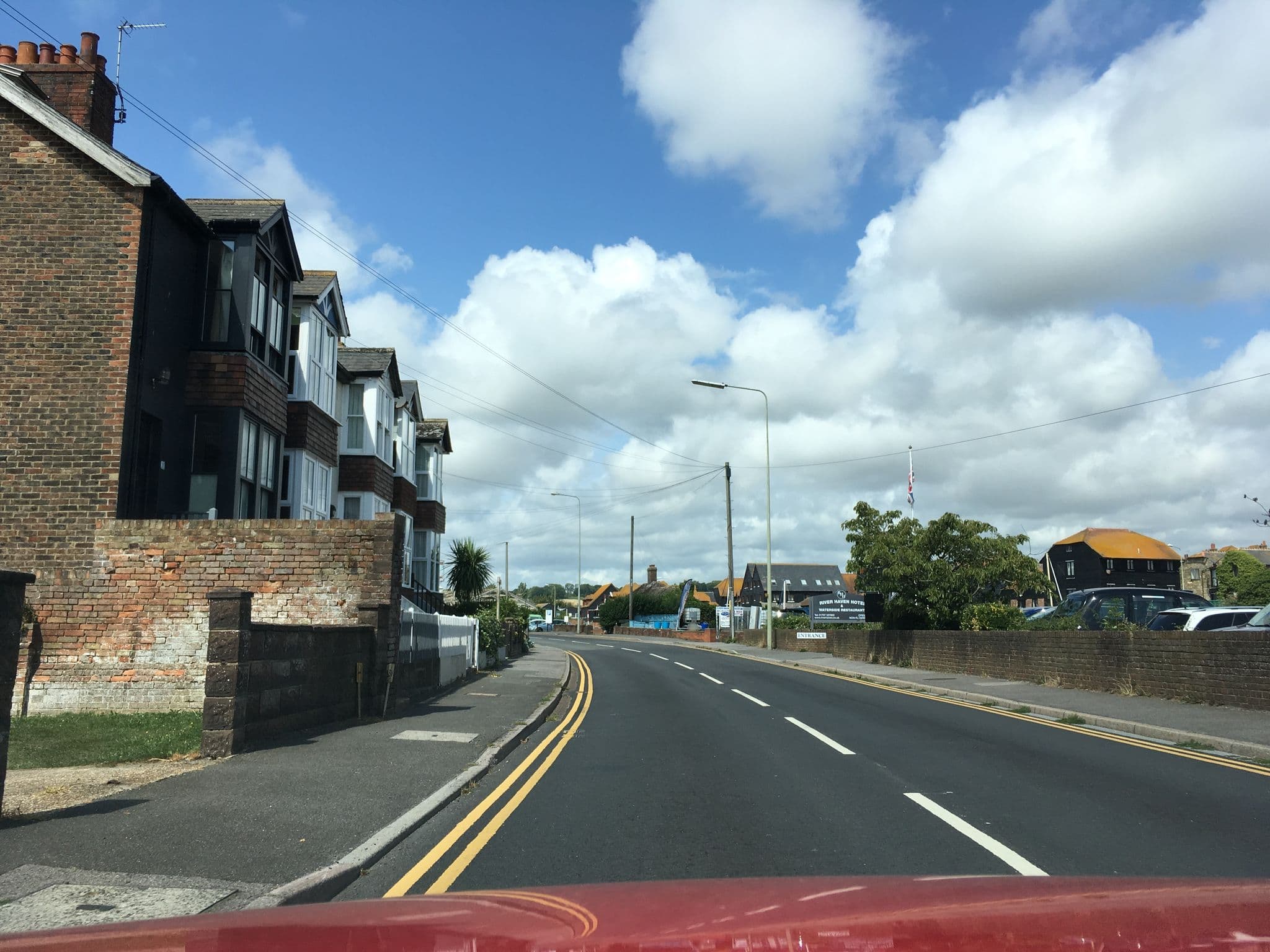 Street view near River Haven Hotel, Rye — © southglos (CC BY-SA · Mapillary)