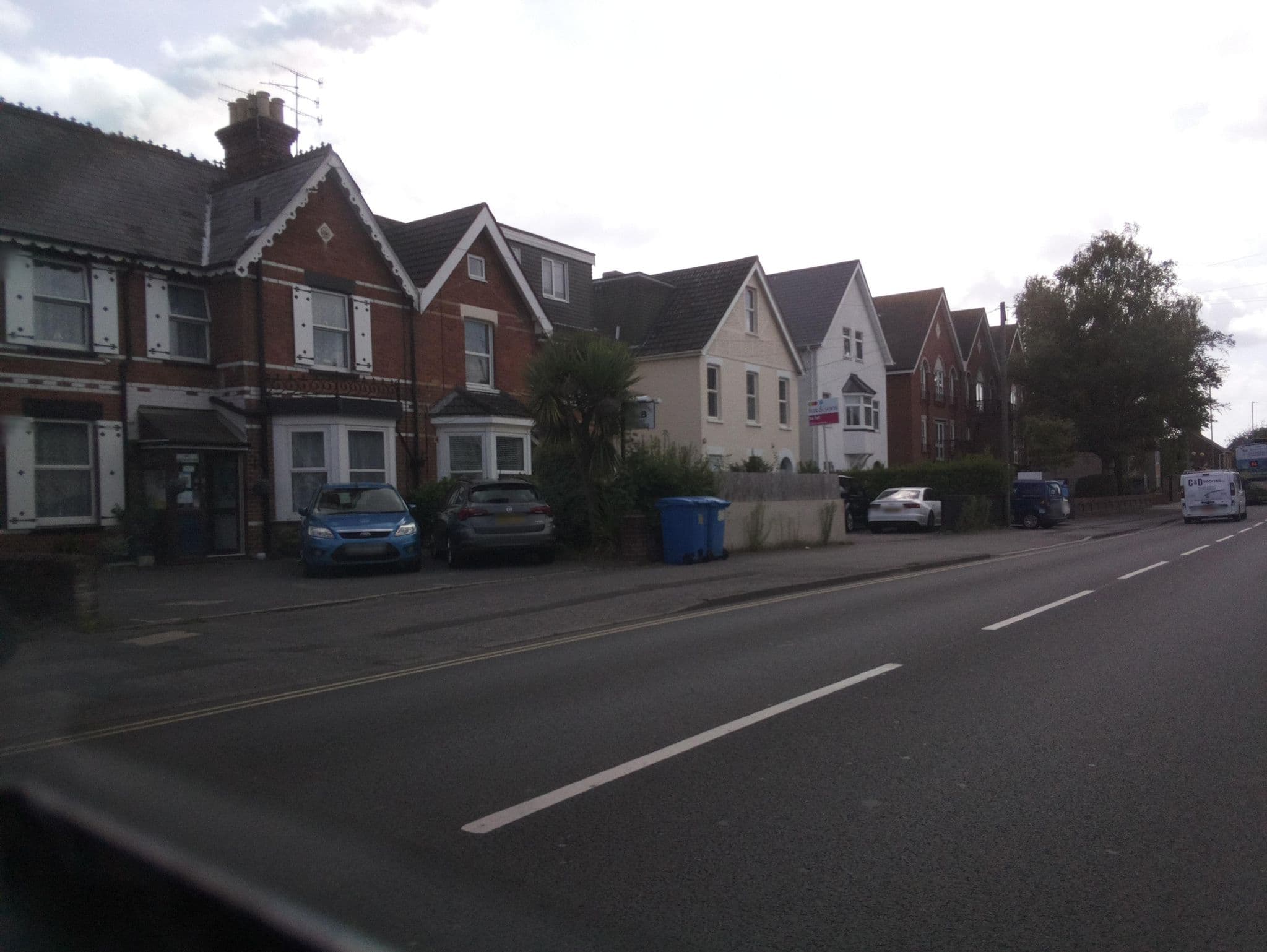 Street view near South Rising Guest House, Poole — © southglos (CC BY-SA · Mapillary)