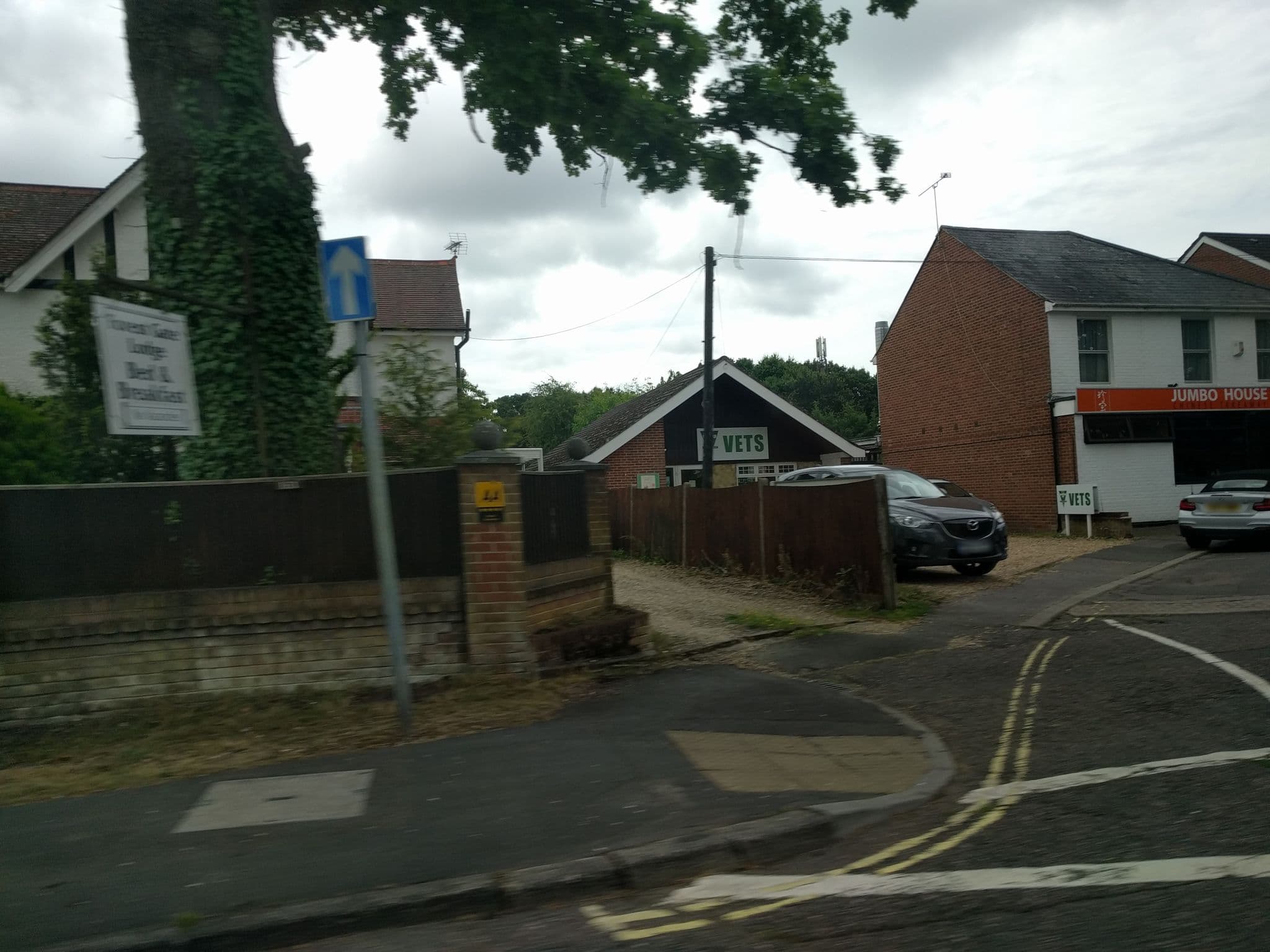 Street view near Forest Gate Lodge, Totton — © ebel (CC BY-SA · Mapillary)
