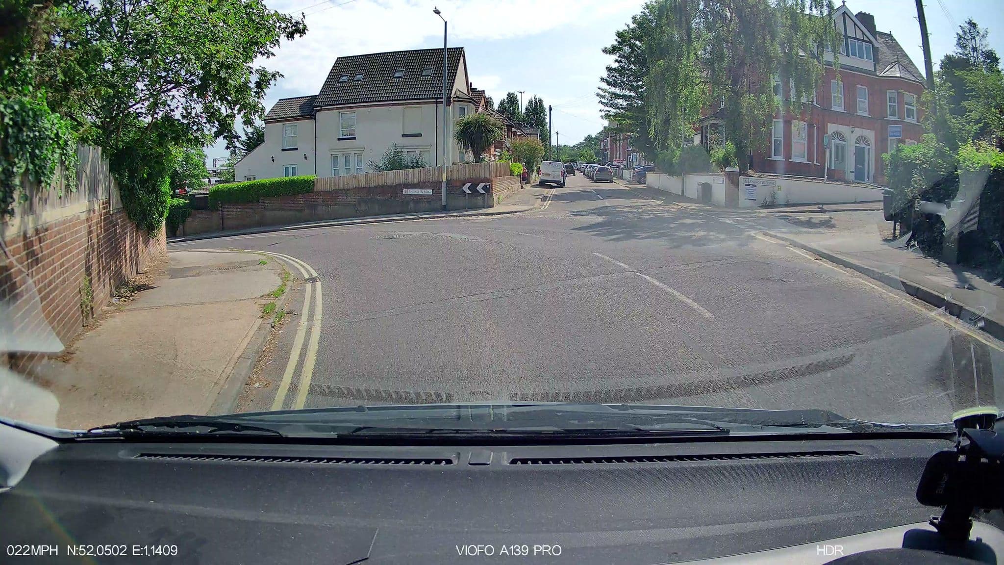 Street view near Chequers Hotel, Ipswich — © IpswichEdits (CC BY-SA · Mapillary)