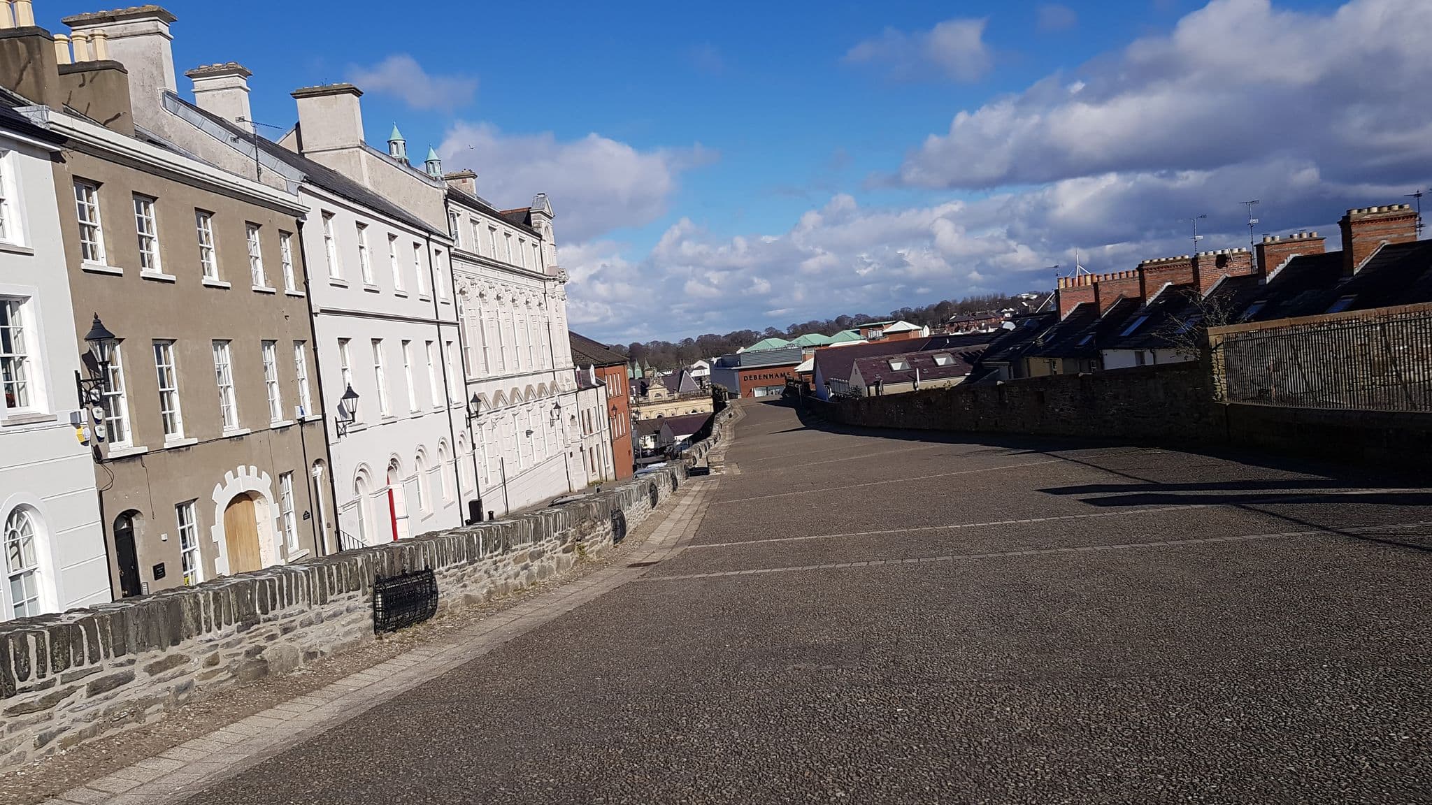 Street view near No 8 The Townhouse, Londonderry County Borough — © matthewitt (CC BY-SA · Mapillary)