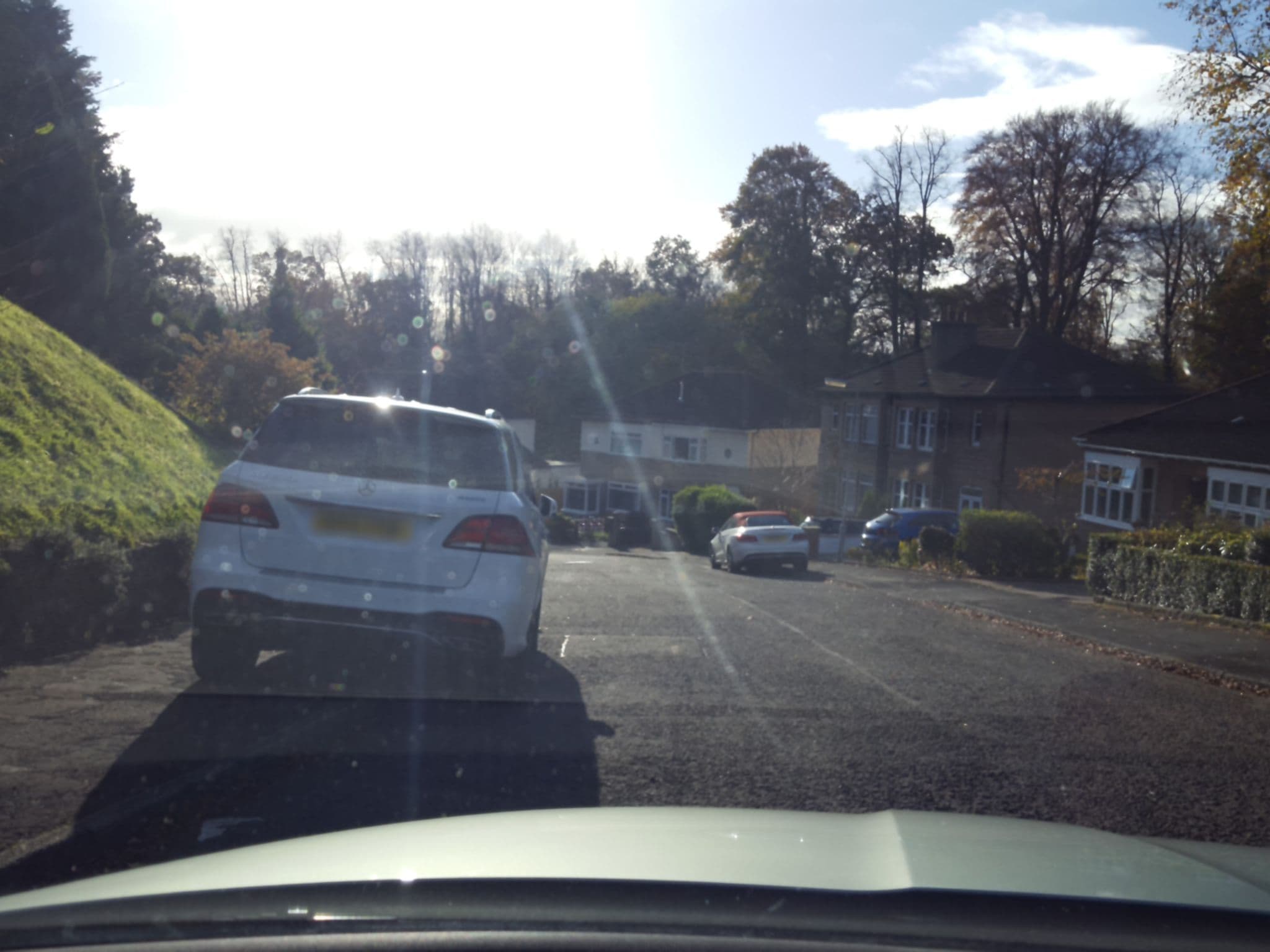 Street view near Best Foot Forward, Milngavie — © hobgoblin (CC BY-SA · Mapillary)