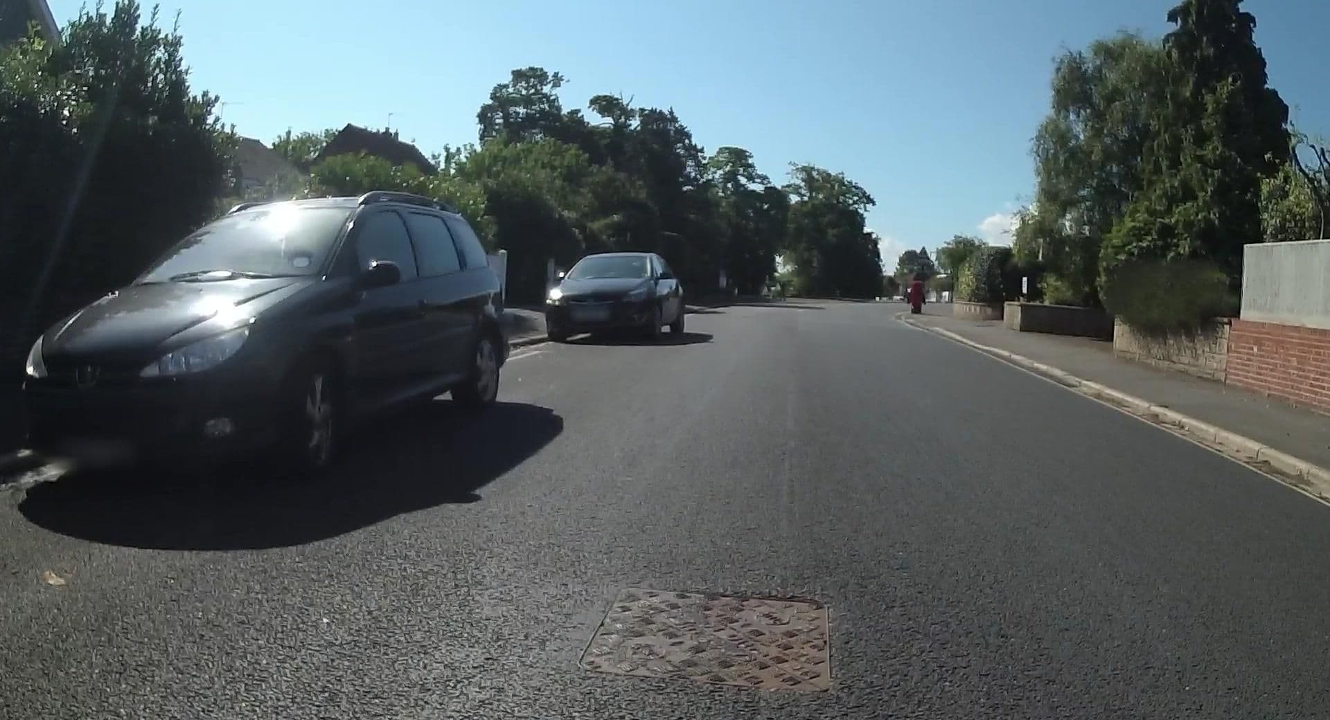 Street view near Ward Avenue B&B, Cowes — © jpennycook (CC BY-SA · Mapillary)