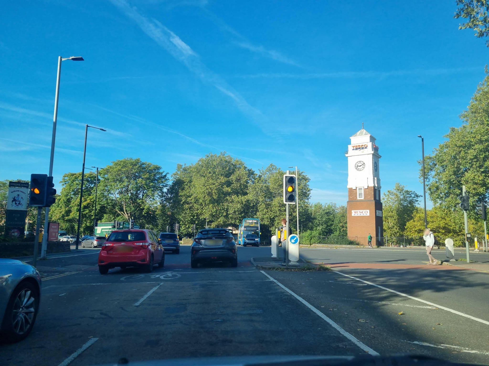 Street view near Travelodge, Didsbury — © mappo2 (CC BY-SA · Mapillary)