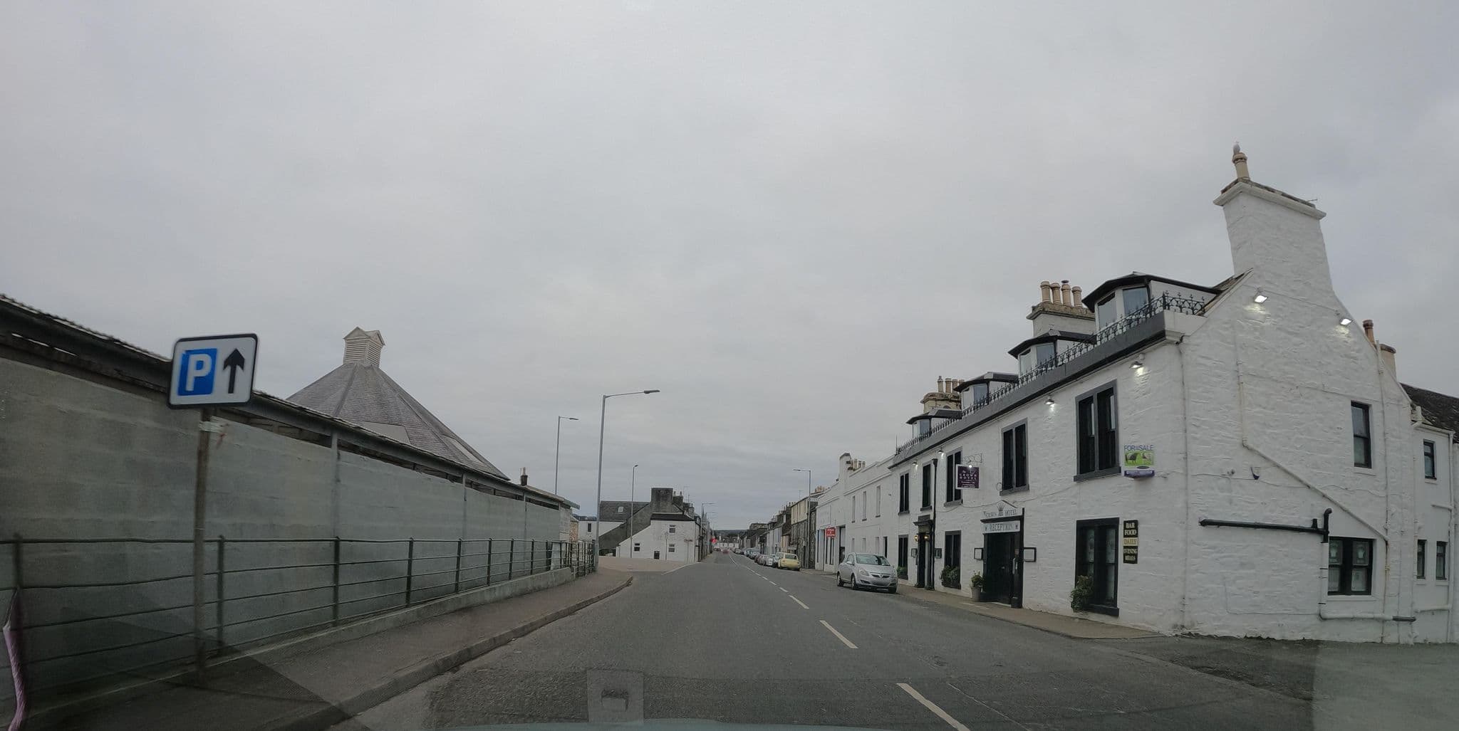 Street view near Crown Hotel, Newton Stewart — © hobgoblin (CC BY-SA · Mapillary)