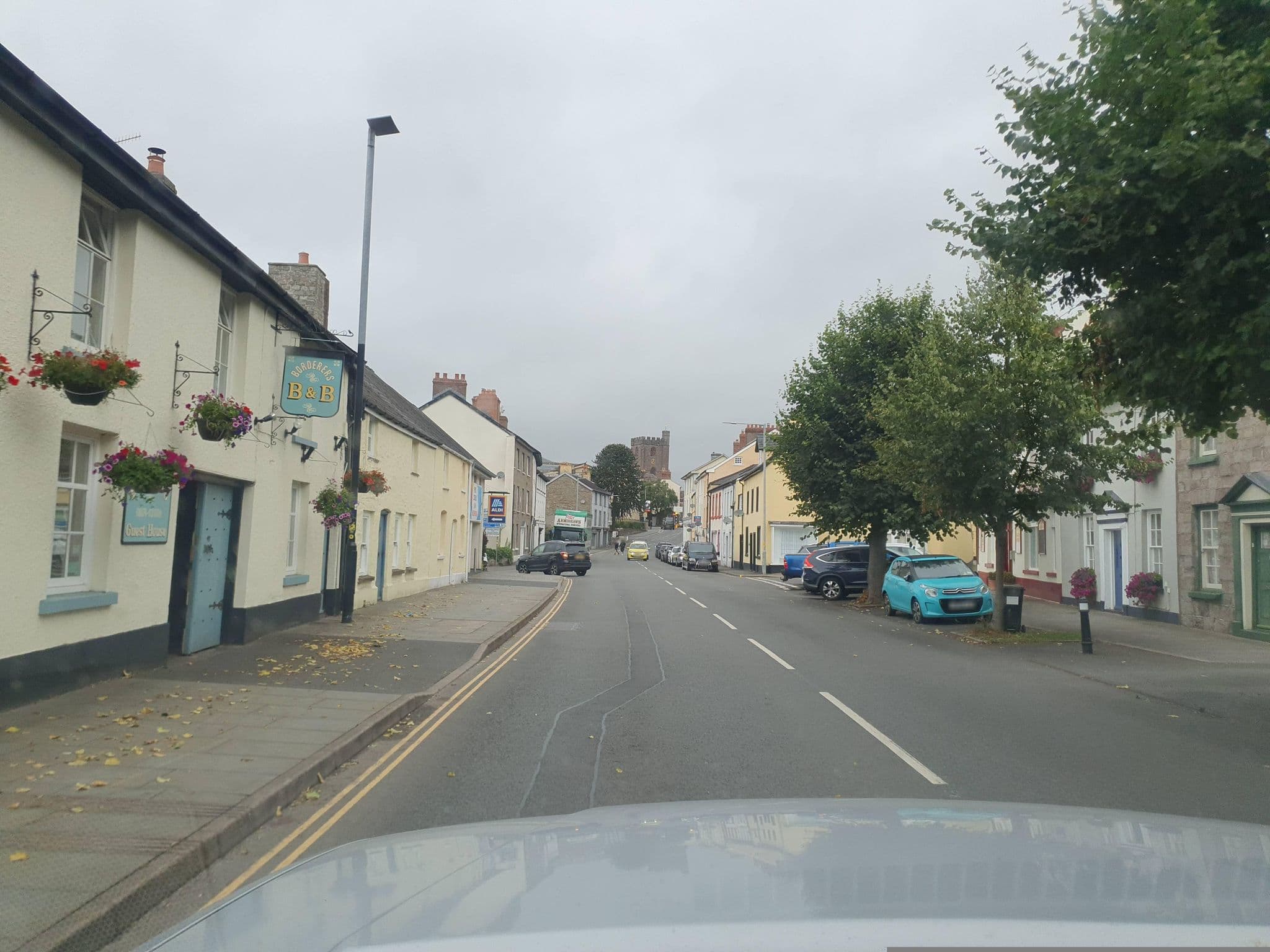 Street view near The Gremlin Hotel, Brecon — © russmcd (CC BY-SA · Mapillary)