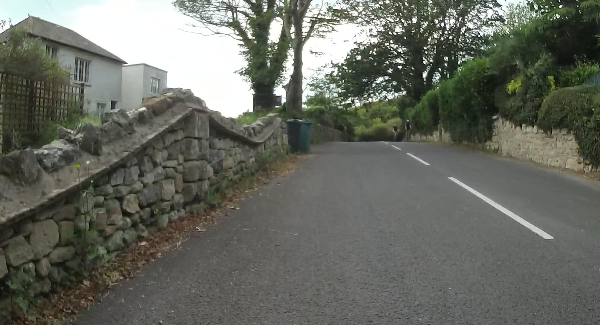 Street view near Far Out Retreat, Niton — © jpennycook (CC BY-SA · Mapillary)
