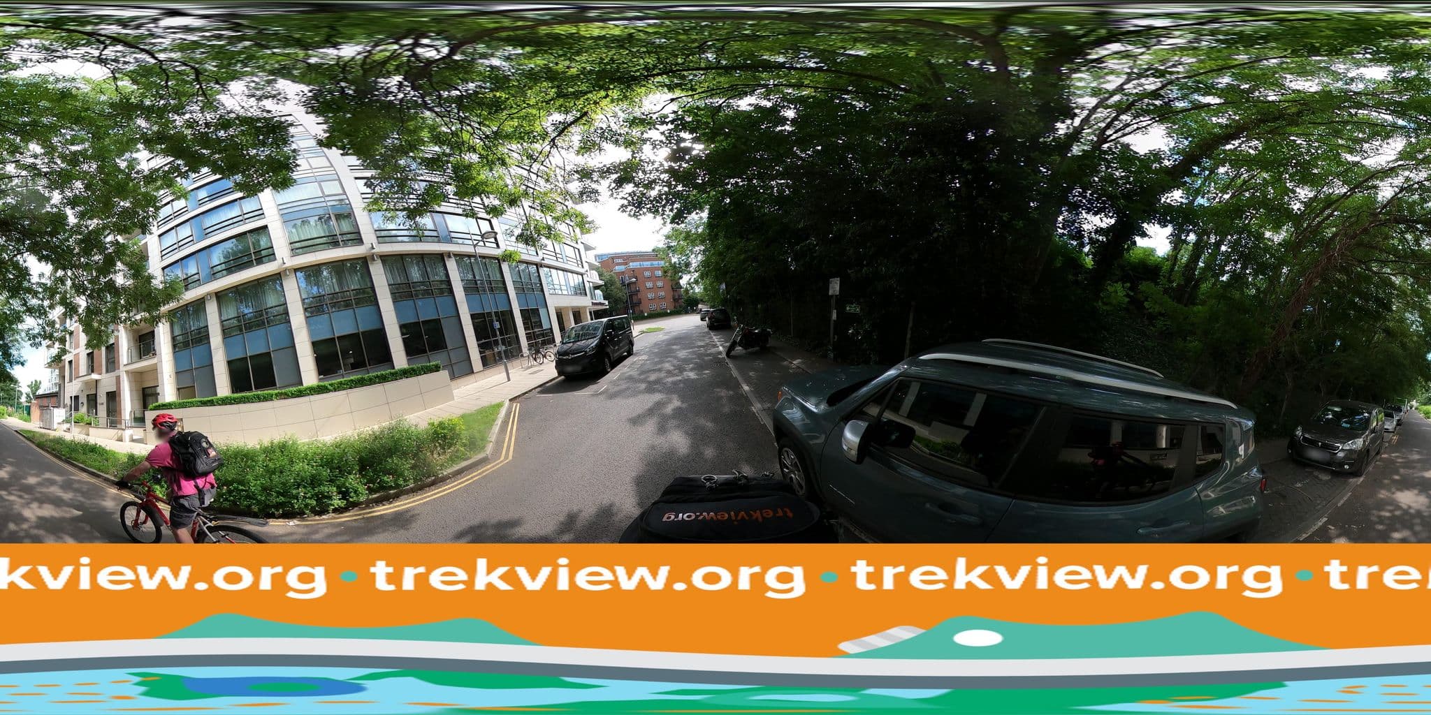 Street view near DoubleTree by Hilton Kingston Upon Thames, Kingston upon Thames — © trekviewed (CC BY-SA · Mapillary)