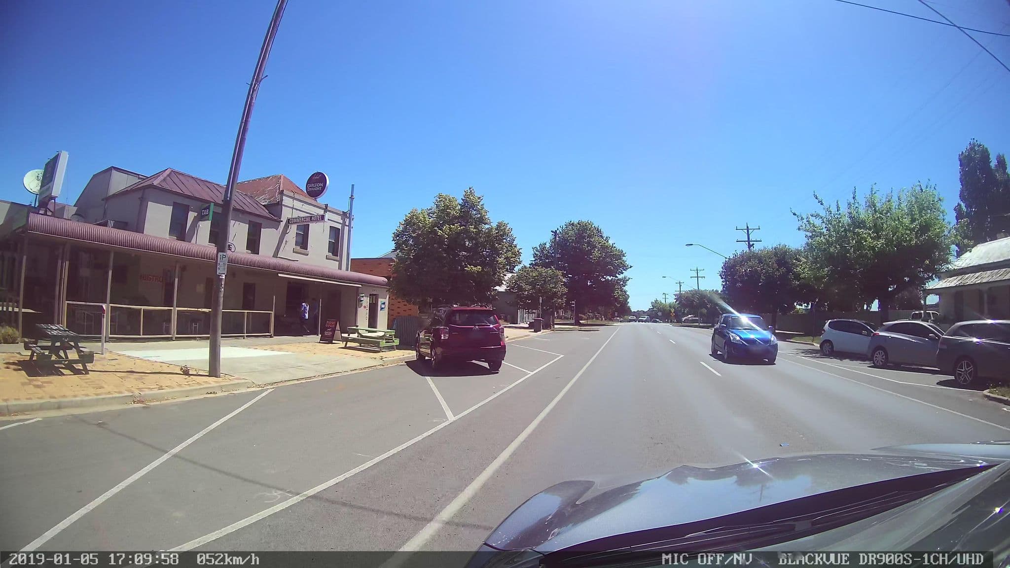 Street view near Commercial Hotel, Ballan — © skillsy (CC BY-SA · Mapillary)