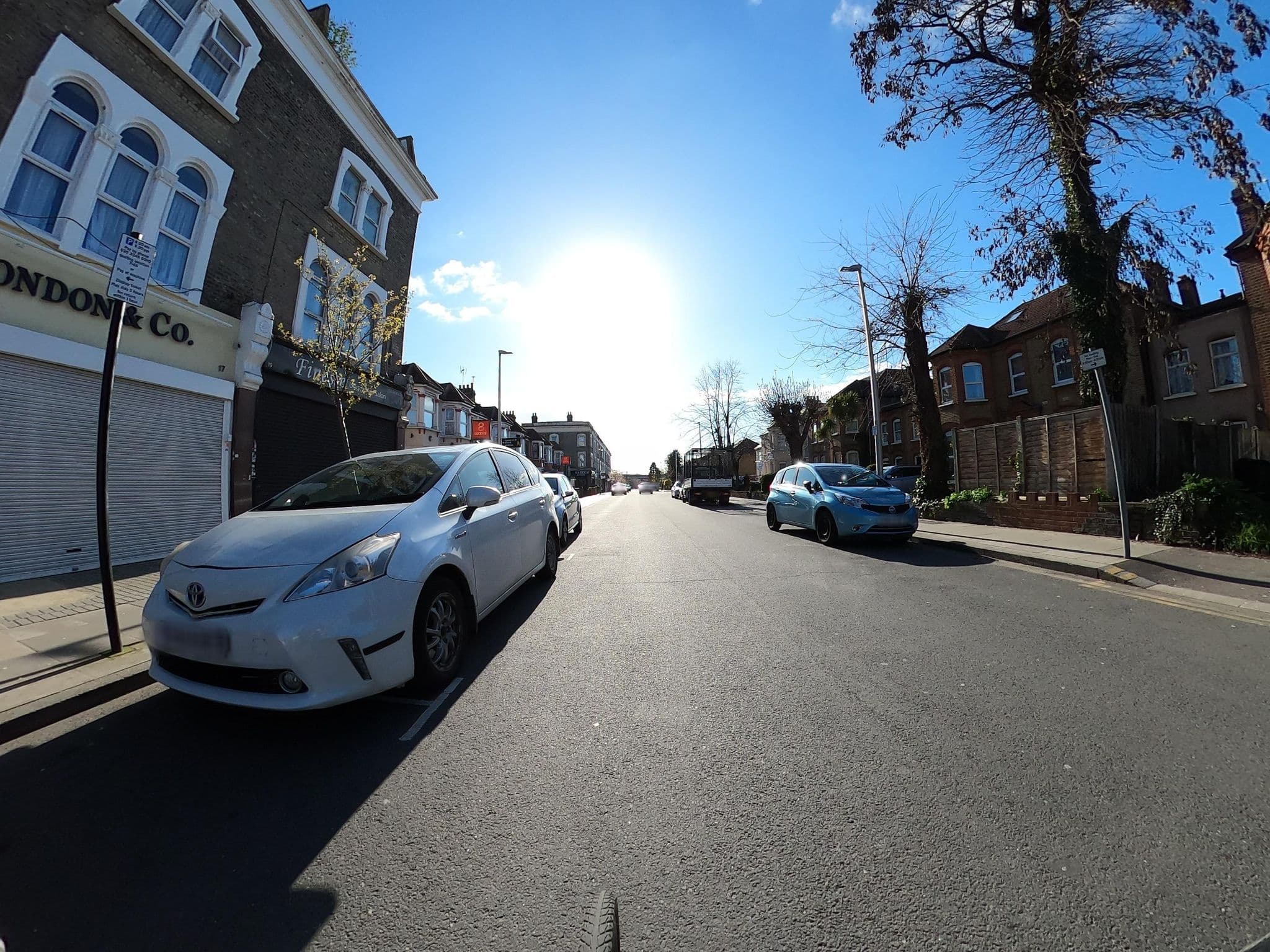 Street view near York Hotel, Ilford — © dankarran (CC BY-SA · Mapillary)
