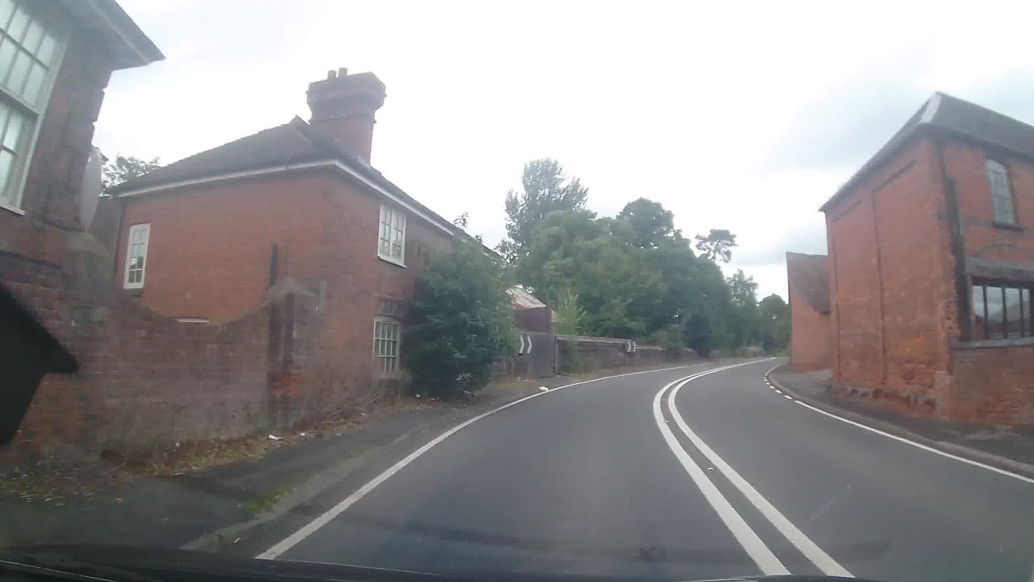 Street view near Albrighton Hall Hotel, Shrewsbury β Β© trigpoint (CC BY-SA Β· Mapillary)