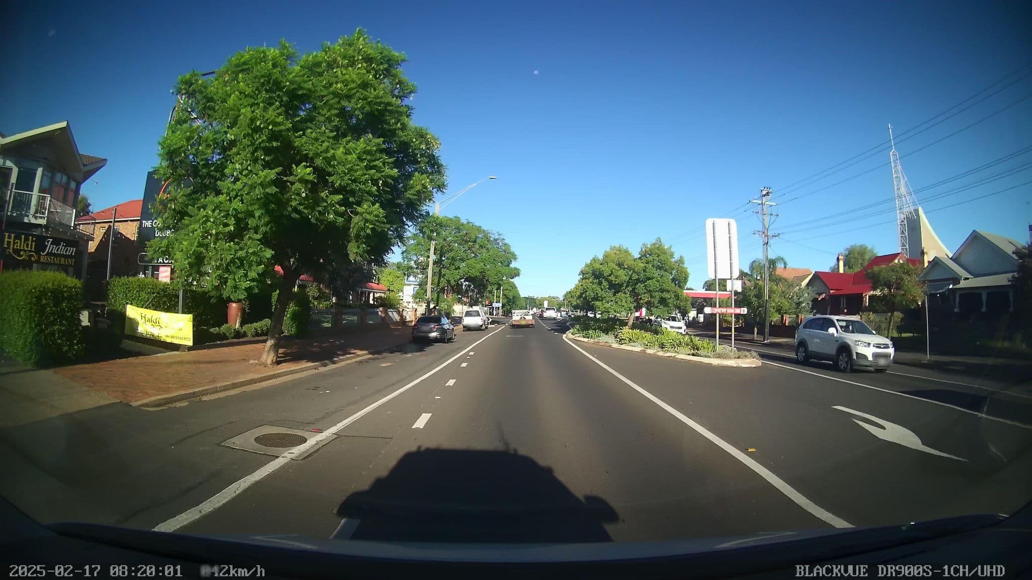 Street view near The Countryman Motor Inn, Dubbo — © bob3bob3 (CC BY-SA · Mapillary)
