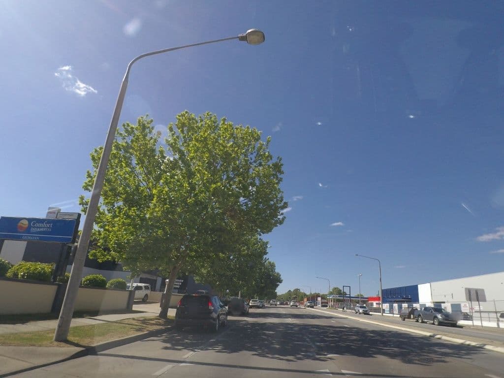 Street view near Albury Georgian Motel and Suites, Albury — © mander (CC BY-SA · Mapillary)