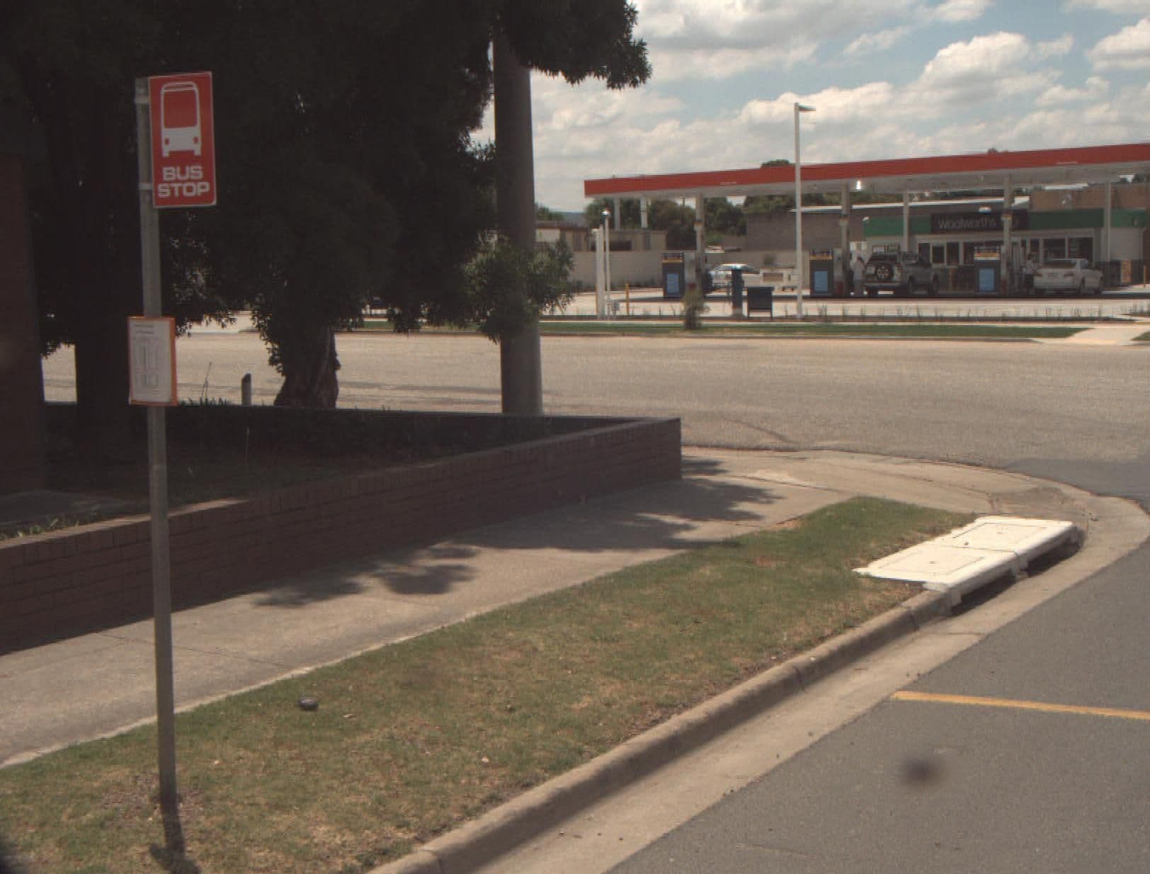 Street view near Warrina Motor Inn, Wodonga — © vicroads (CC BY-SA · Mapillary)