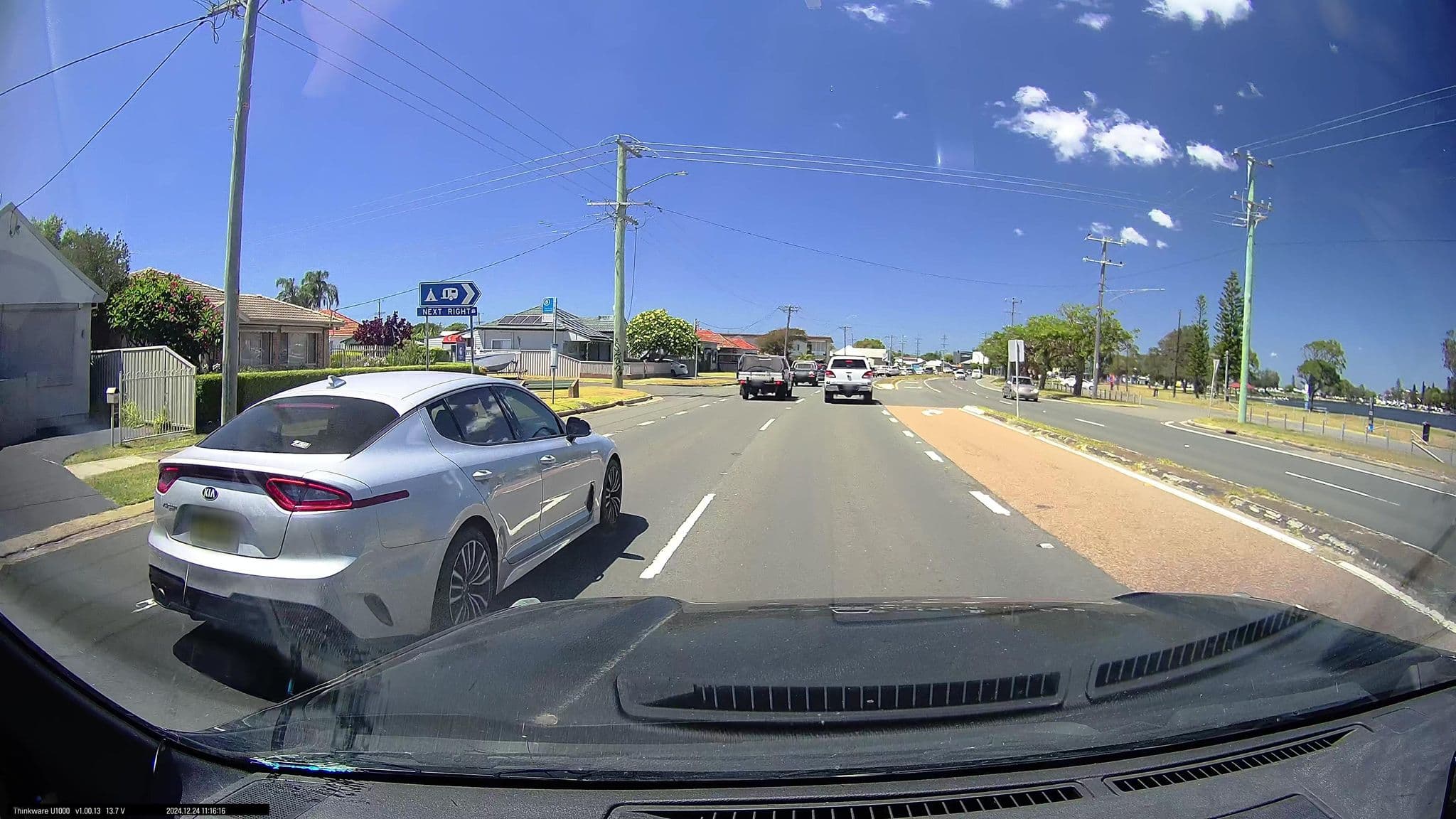 Street view near Lakeview Motor Inn, Belmont South — © maxim752 (CC BY-SA · Mapillary)