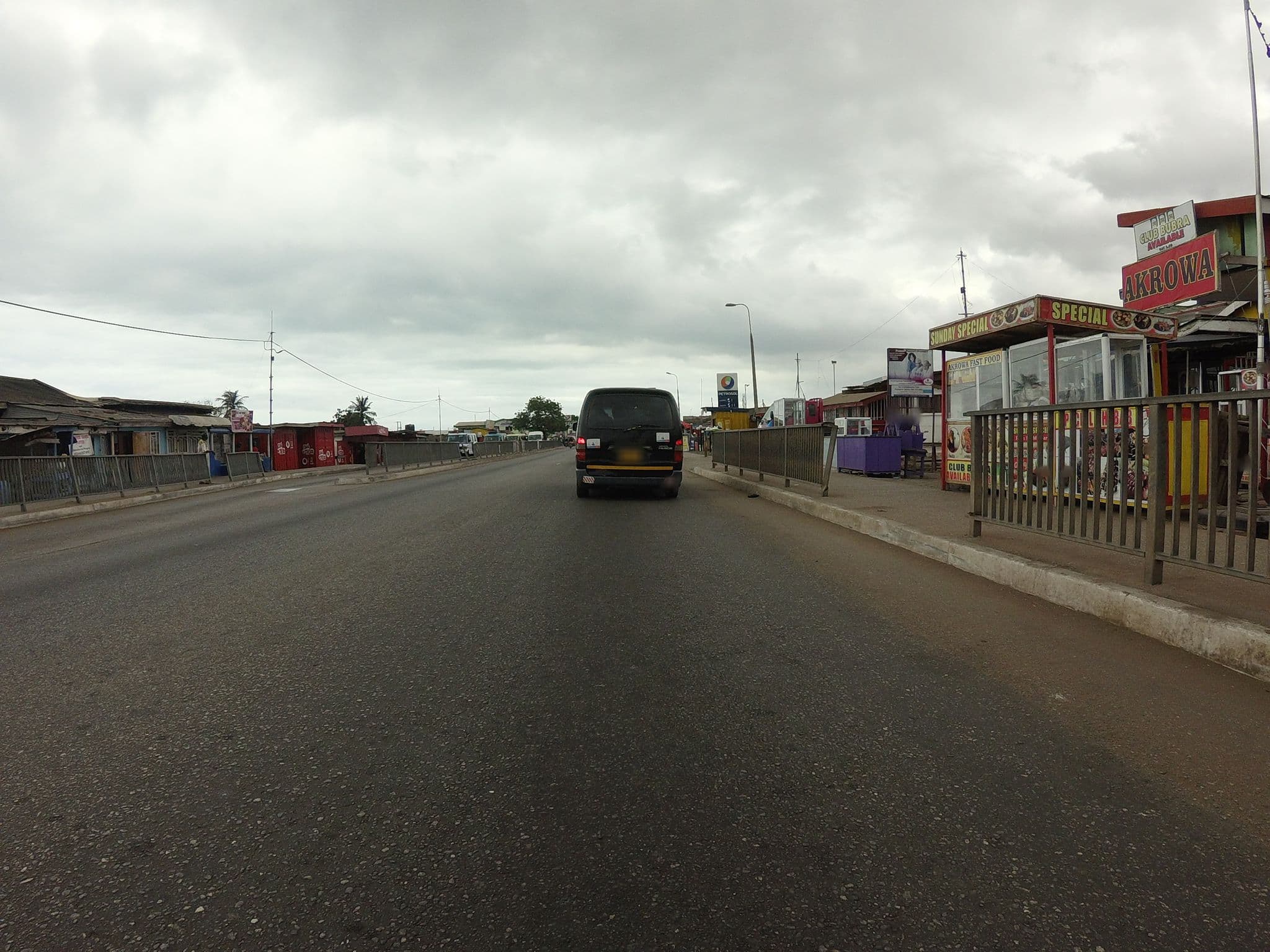 Street view near Ingot Hotel, Teshi Old Town — © mawutor (CC BY-SA · Mapillary)