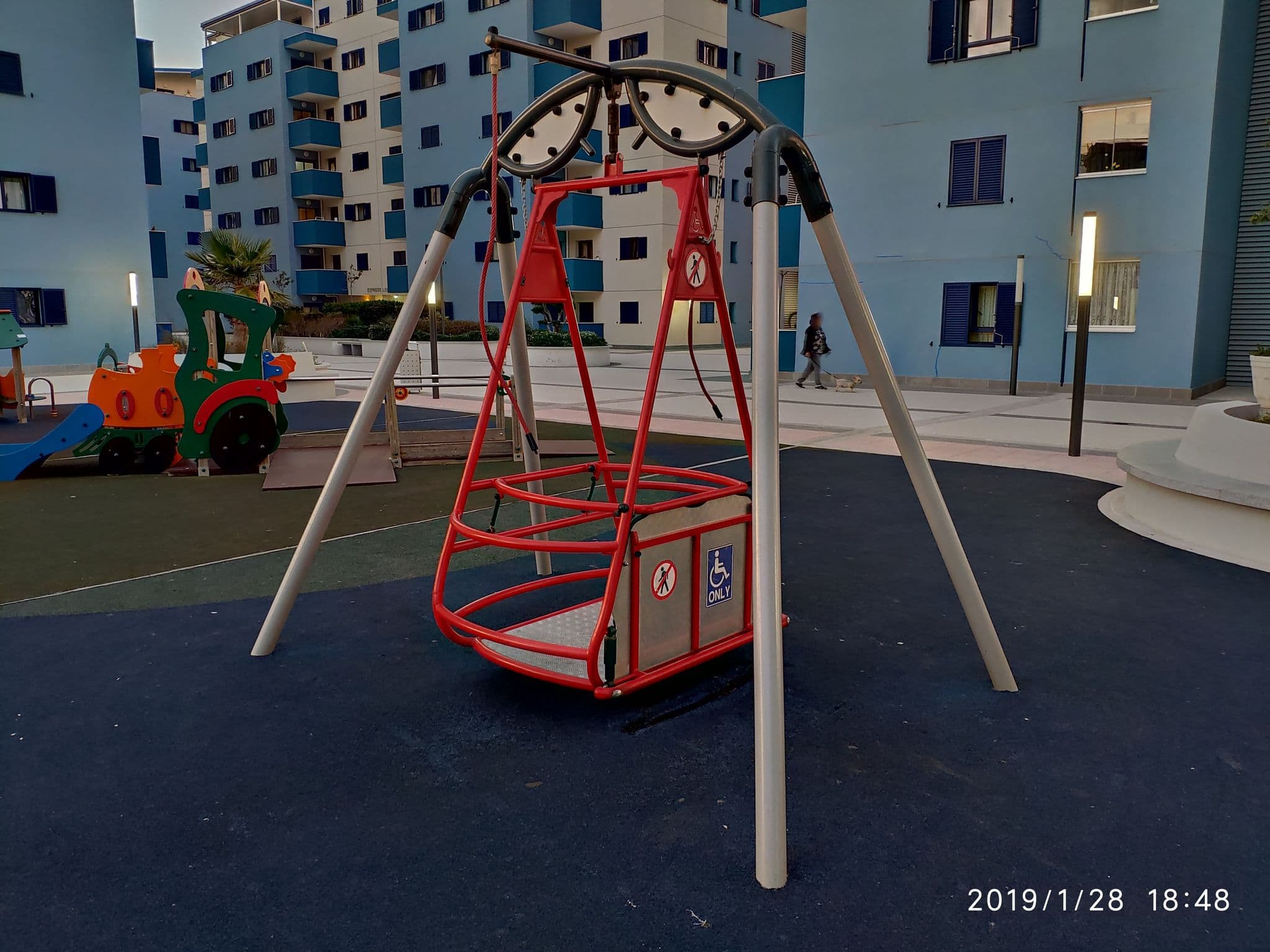 Street view near Seamaster lodge, Reclamation Areas — © km2bp (CC BY-SA · Mapillary)