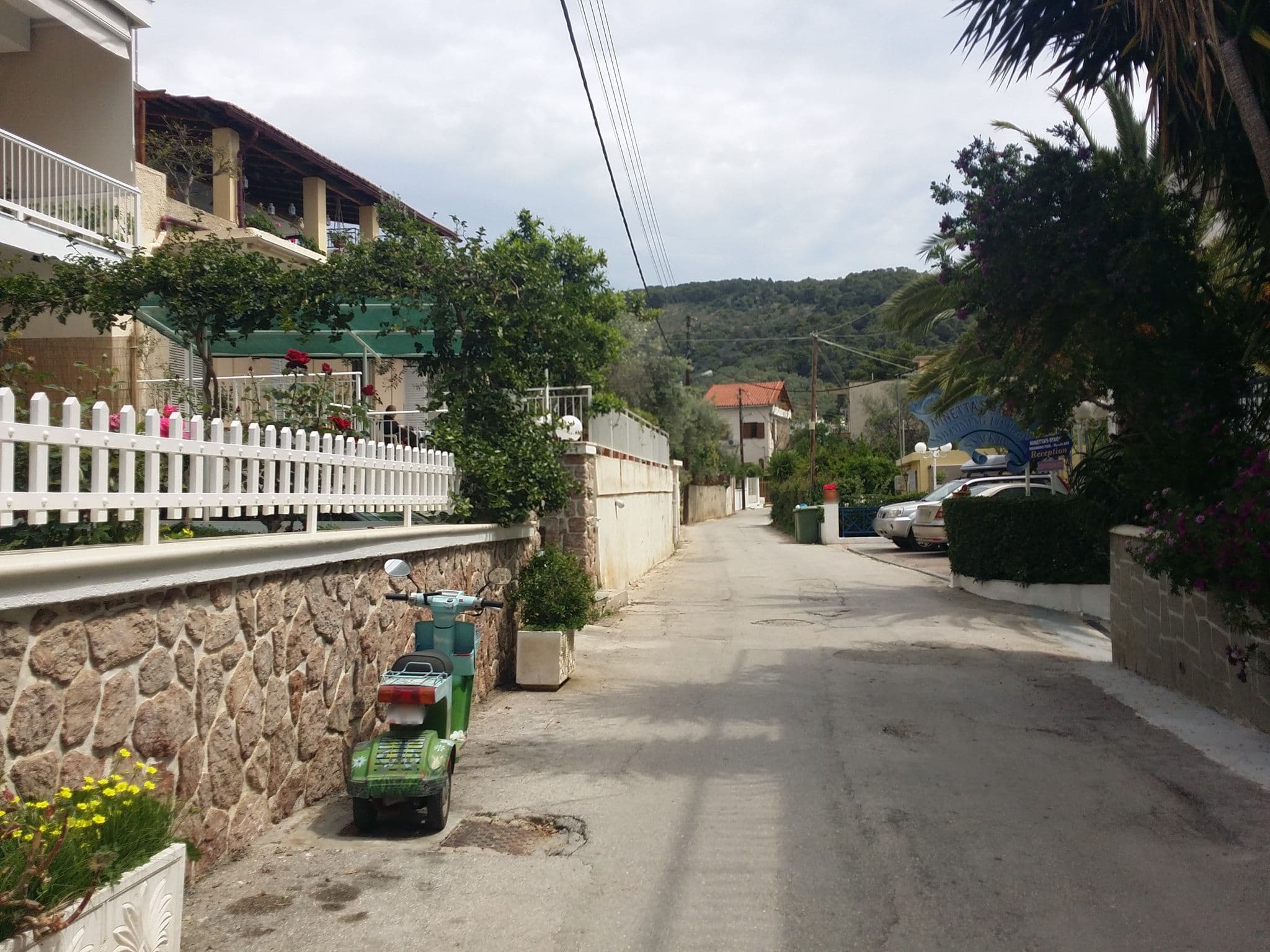 Street view near Nissos Poros Appartments, Póros — © pppetros (CC BY-SA · Mapillary)