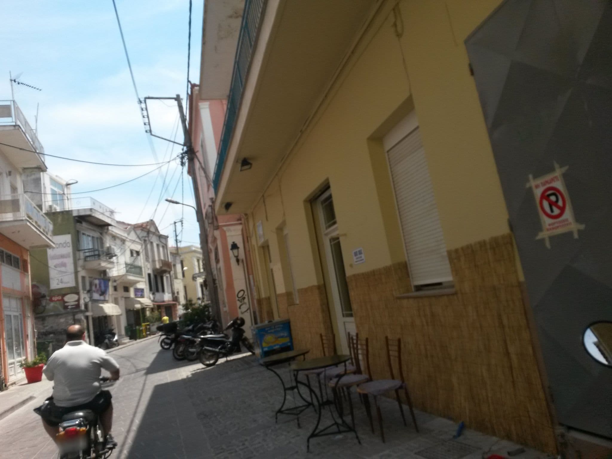 Street view near ΠΟΡΤΟ ΛΕΣΒΟΣ 1, Mytilene — © kay_d (CC BY-SA · Mapillary)