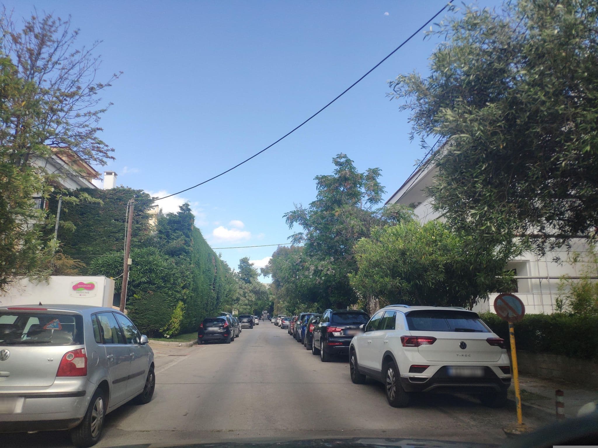 Street view near Semiramis Hotel, Athens, a Member of Design Hotels™, Kifisiá — © pppetros (CC BY-SA · Mapillary)