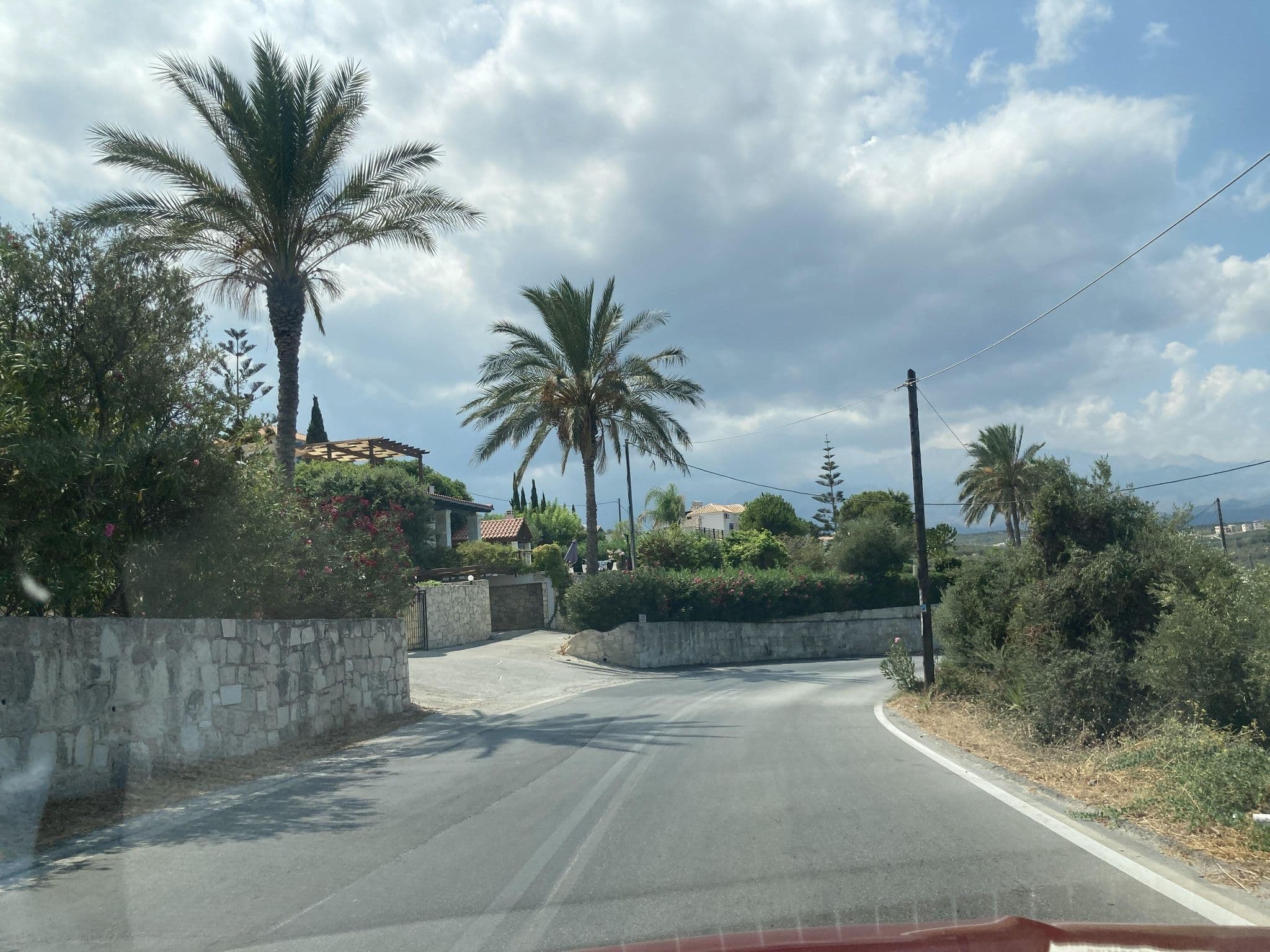 Street view near Kastro Kera, Kalýves — © fod (CC BY-SA · Mapillary)