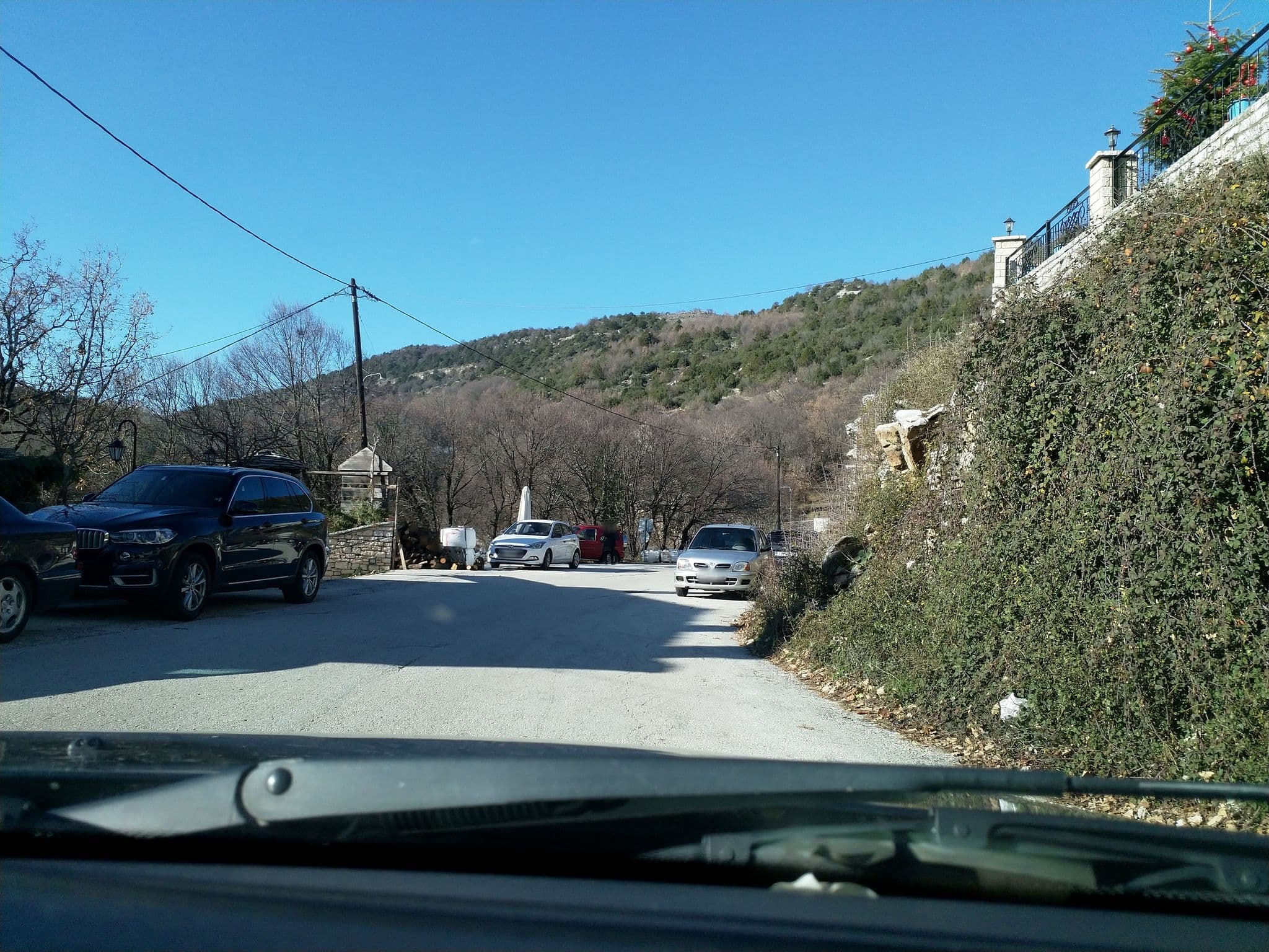 Street view near Κωσταντίνου & Ελένης, Zagorochória — © grkpete (CC BY-SA · Mapillary)