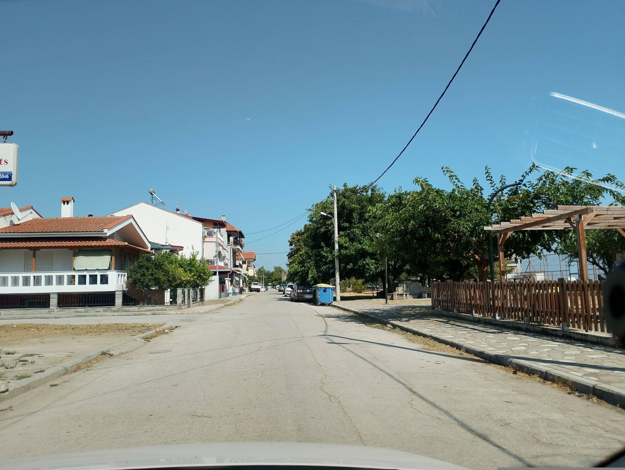 Street view near Maria's Apartments, Néa Karváli — © George_210 (CC BY-SA · Mapillary)