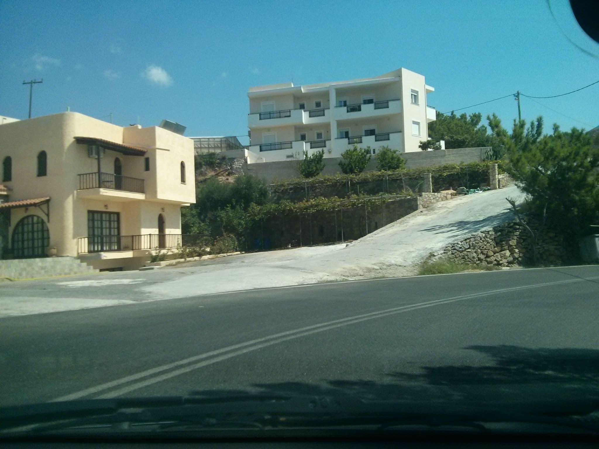 Street view near Γαλήνη Apartments, Makry-Gialos — © homehill (CC BY-SA · Mapillary)
