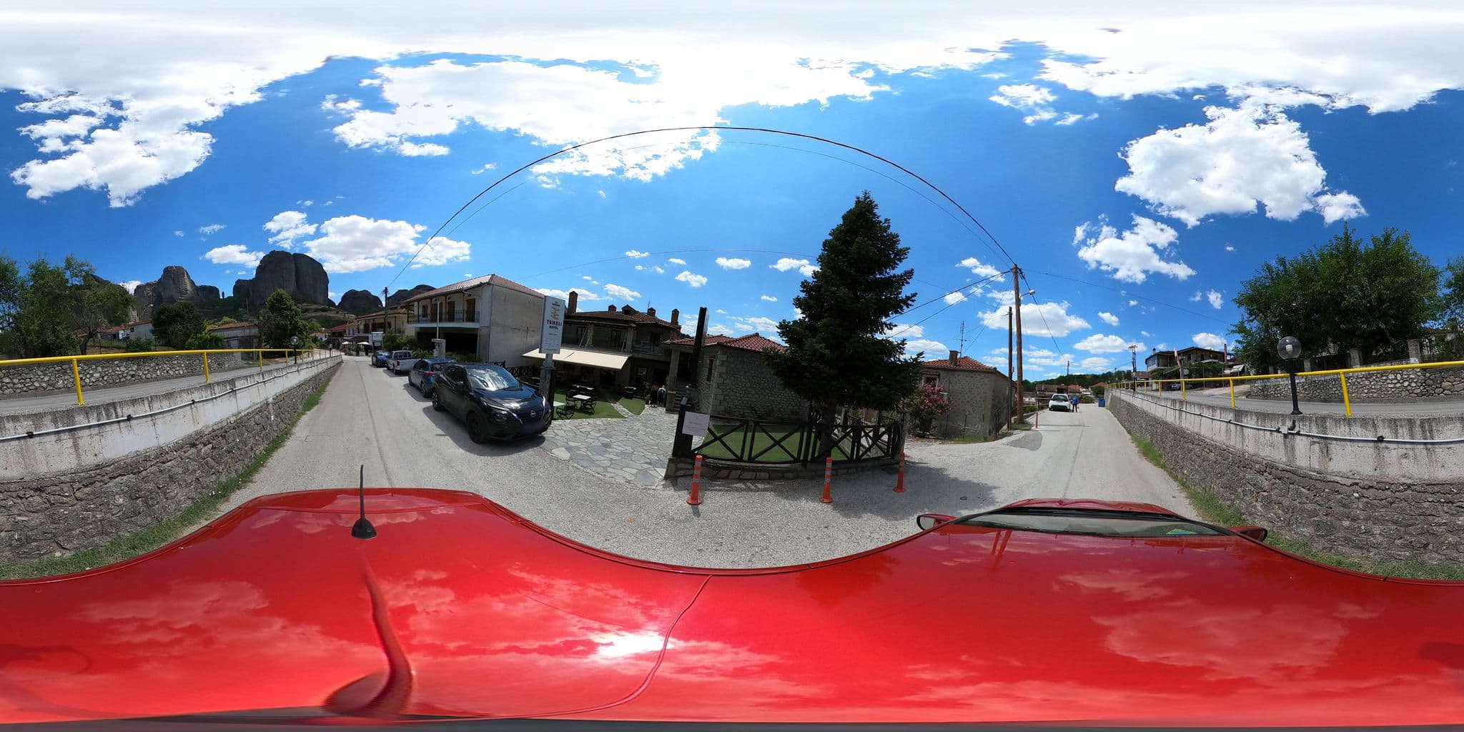 Street view near Hotel Meteoritis, Kastráki — © nglf (CC BY-SA · Mapillary)