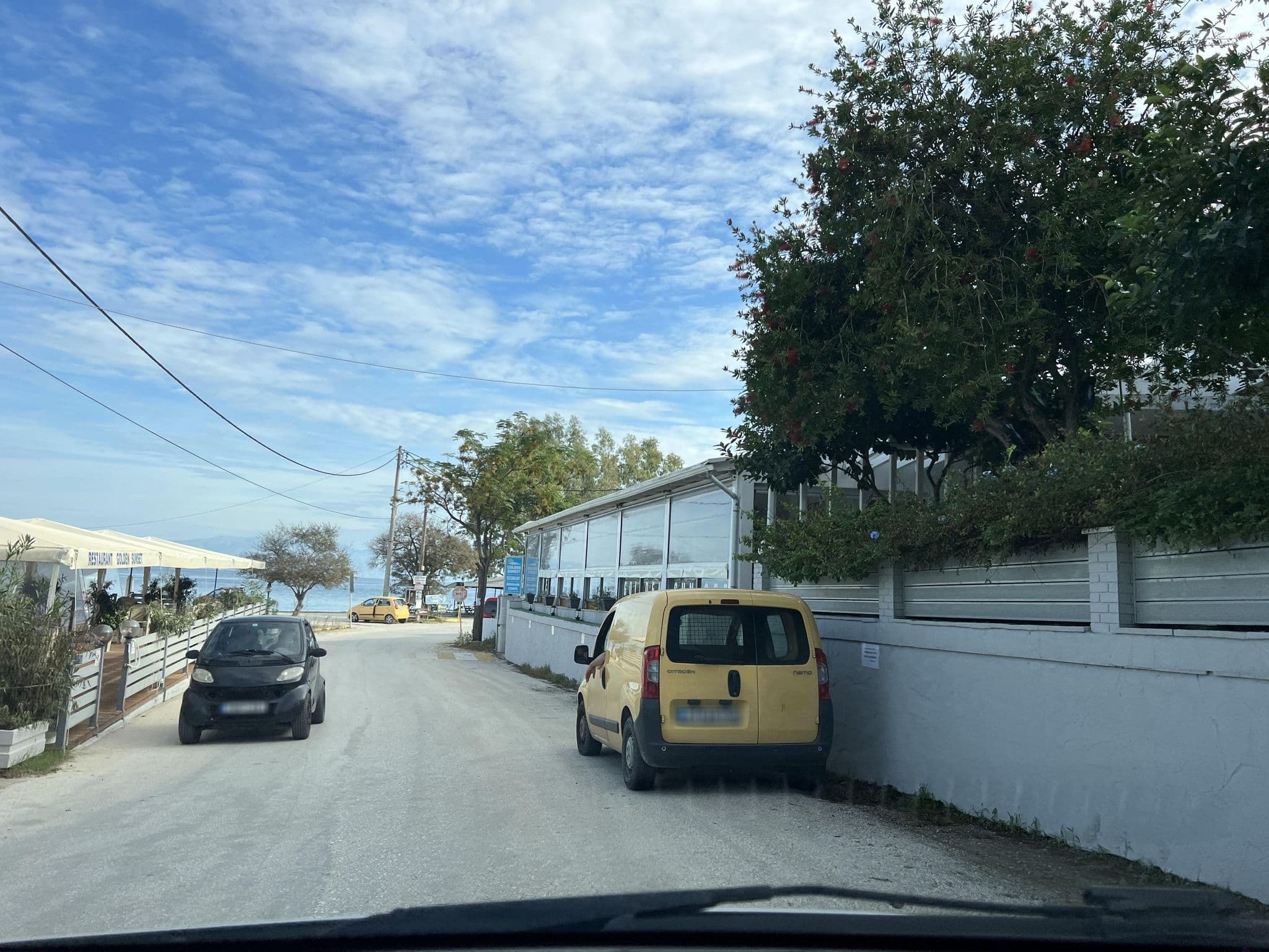 Street view near Golden Sunset, Perivóli — © VMConsulting (CC BY-SA · Mapillary)