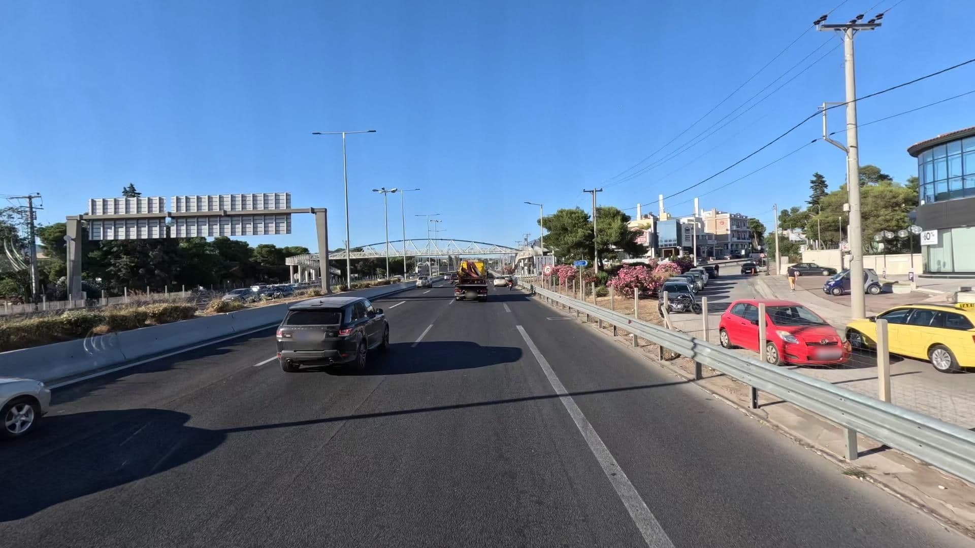 Street view near Pines Hotel, Lykóvrysi — © bct (CC BY-SA · Mapillary)