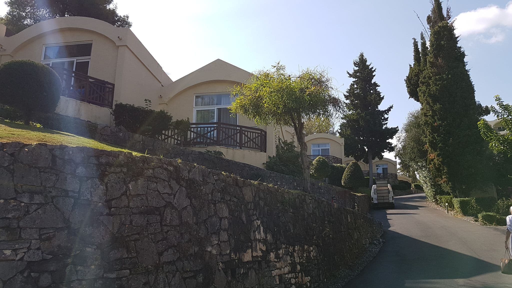 Street view near Daphnila Bay Dassia, Kontokáli — © teddy73 (CC BY-SA · Mapillary)