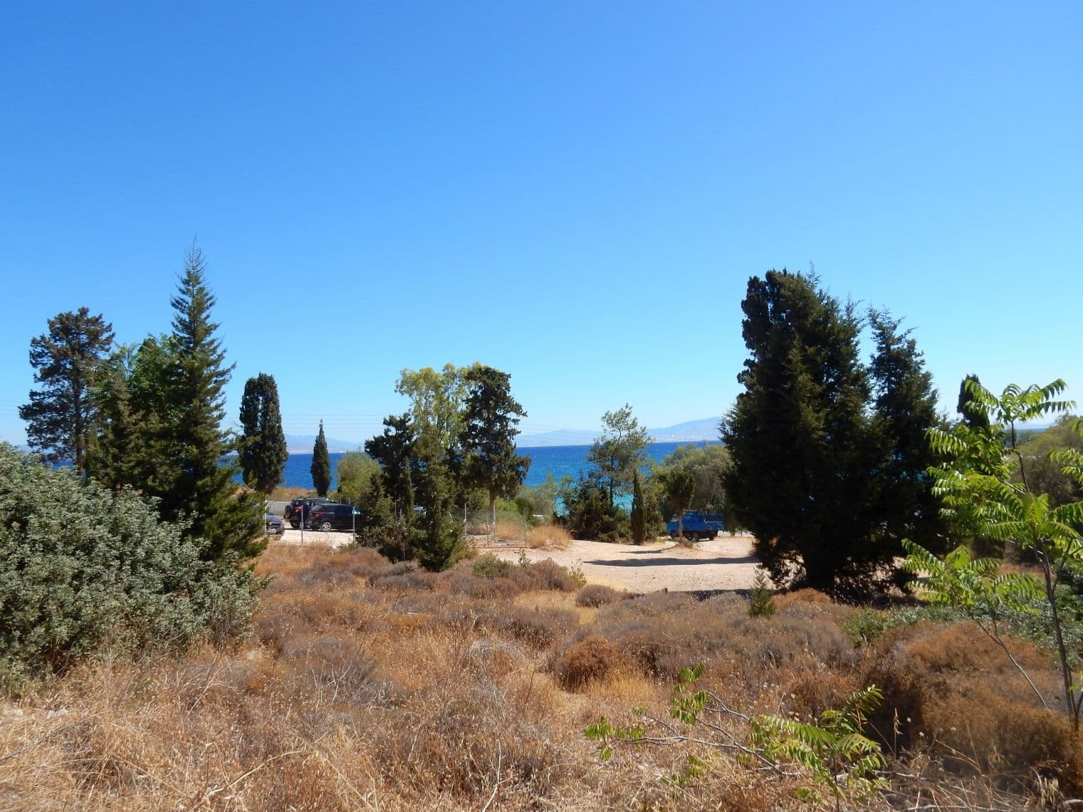 Street view near Xanthippi Hotel Apartments, Kypséli — © sarant (CC BY-SA · Mapillary)