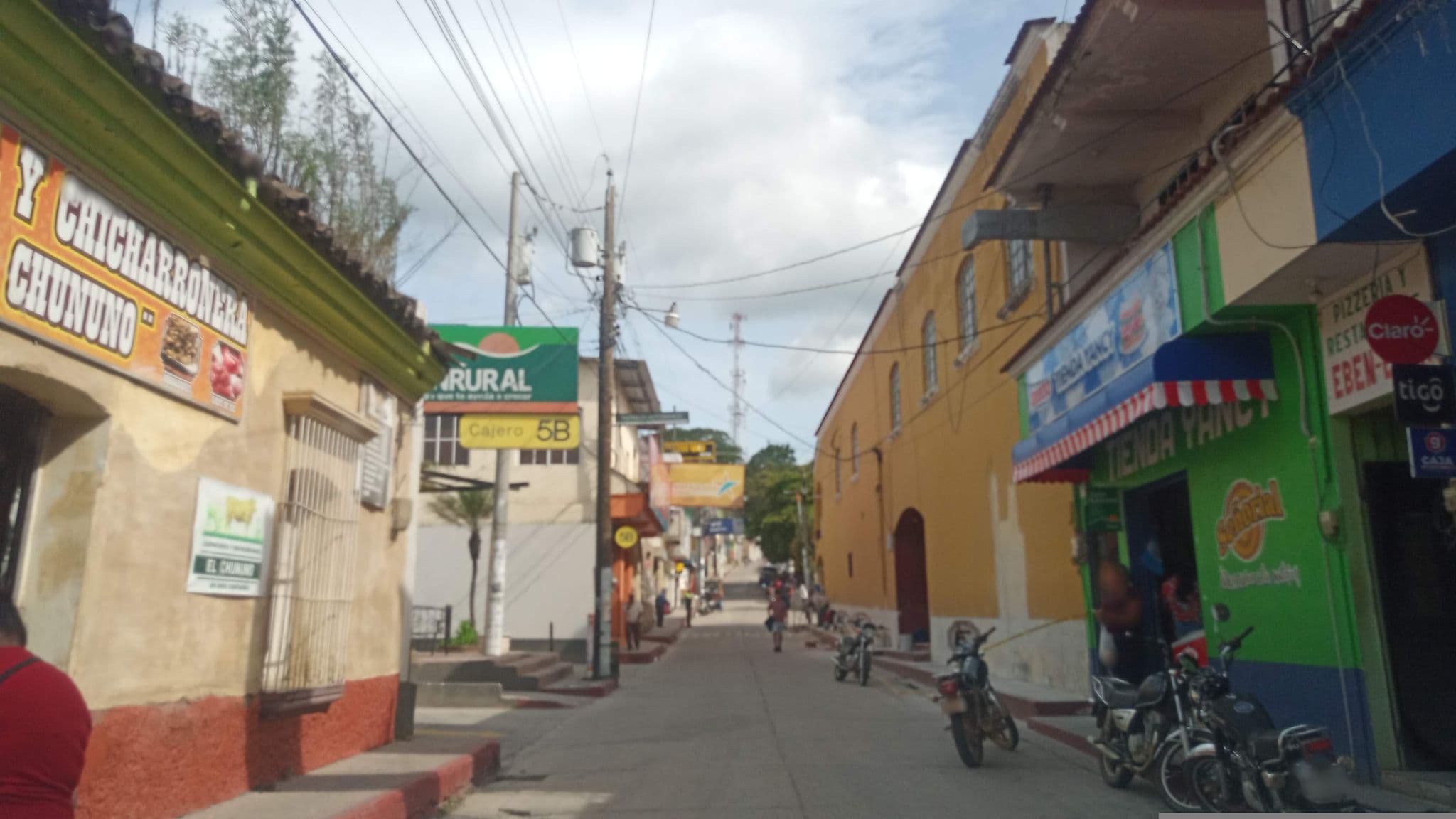 Street view near Hotel Central, Concepción Las Minas — © ingetelca_telefono_5 (CC BY-SA · Mapillary)