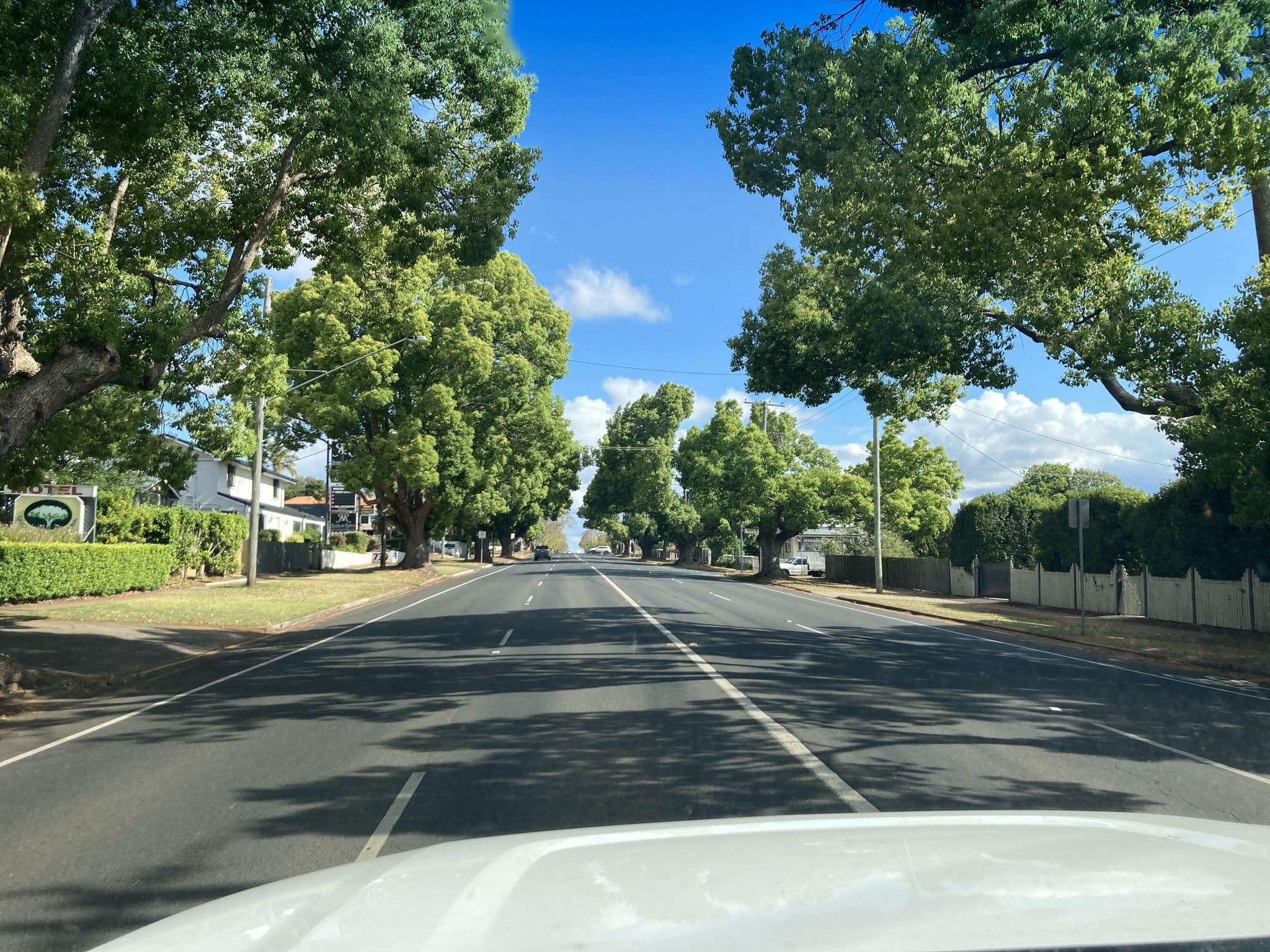 Street view near Garden City Motor Inn, South Toowoomba — © Tristo (CC BY-SA · Mapillary)