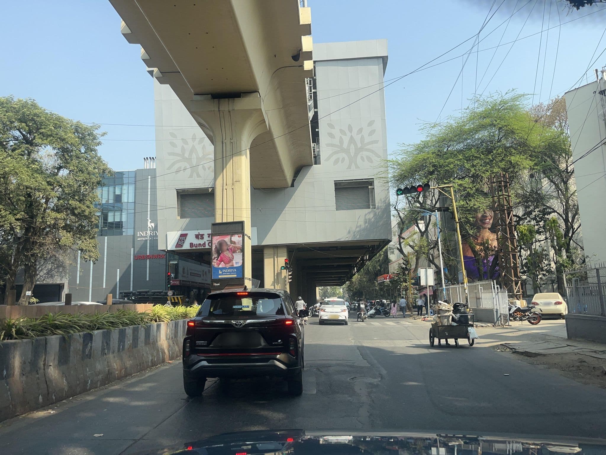 Street view near Sriman, Shivaji Nagar — © Absawant (CC BY-SA · Mapillary)
