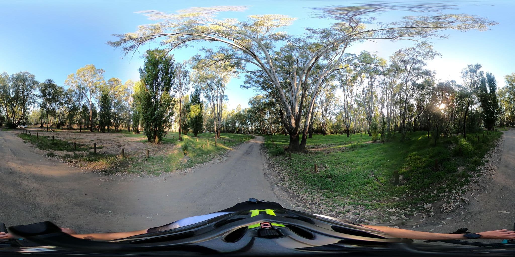 Street view near The Willows Public Recreation Reserve, Wahgunyah — © tomburnett (CC BY-SA · Mapillary)