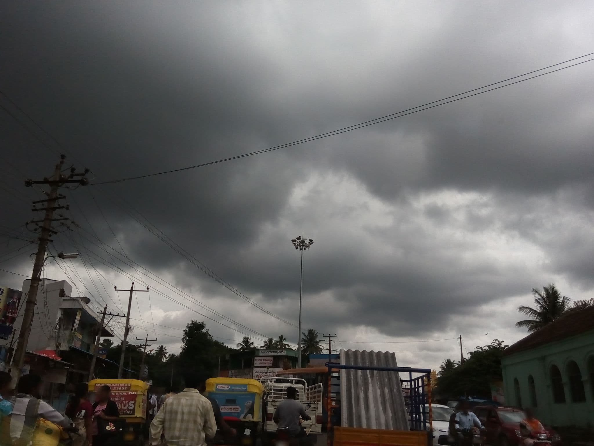 Street view near Shankar Comforts, Belūr — © thejeshgn (CC BY-SA · Mapillary)