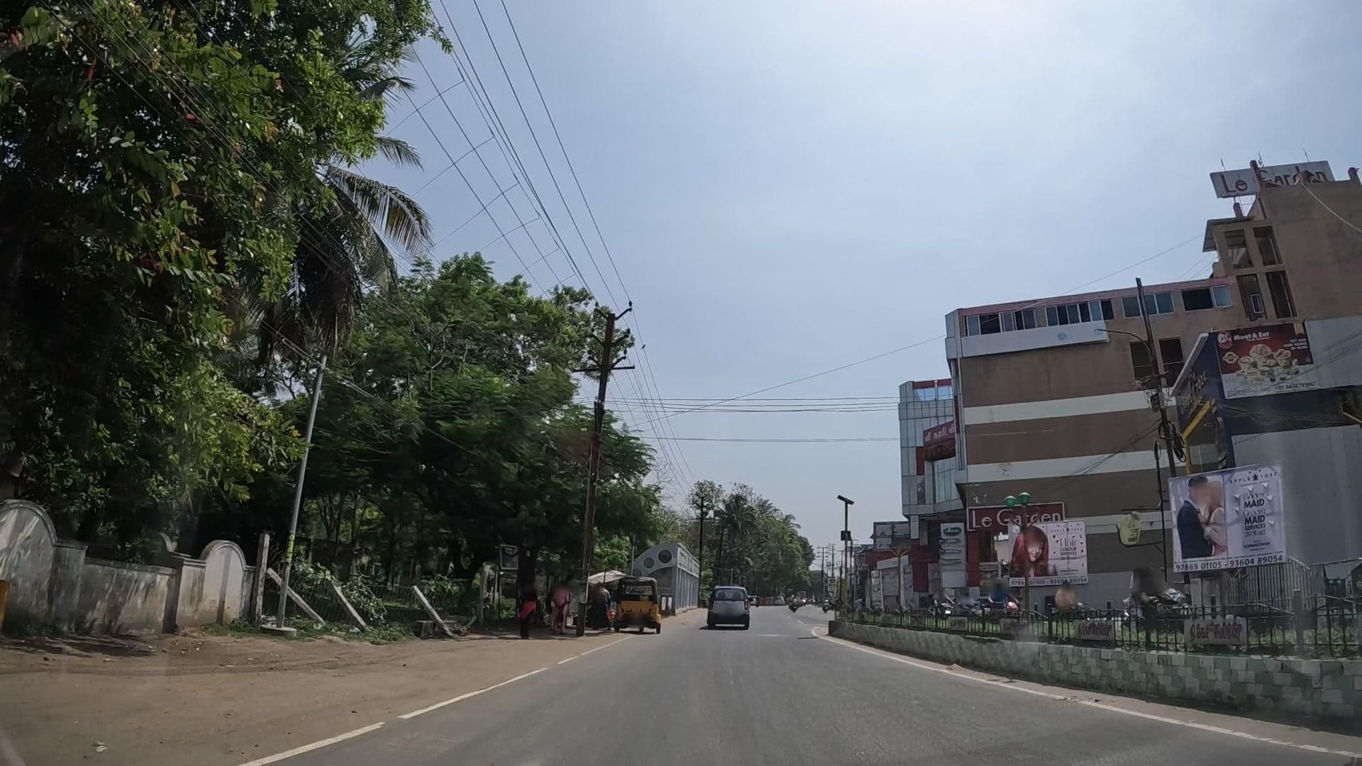 Street view near Hotel Le Garden, Kumbakonam — © sudharsanamurthy (CC BY-SA · Mapillary)