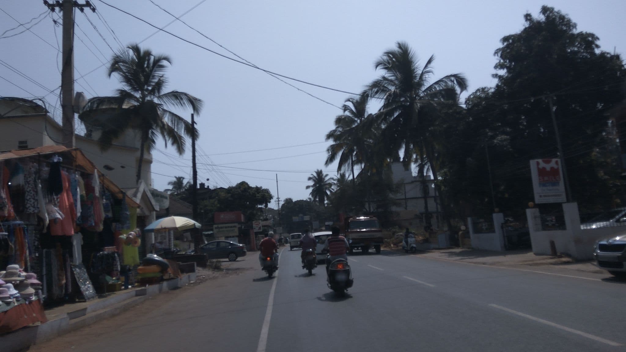 Street view near sharanam Green Resort, Candolim — © natarajakaveeti (CC BY-SA · Mapillary)