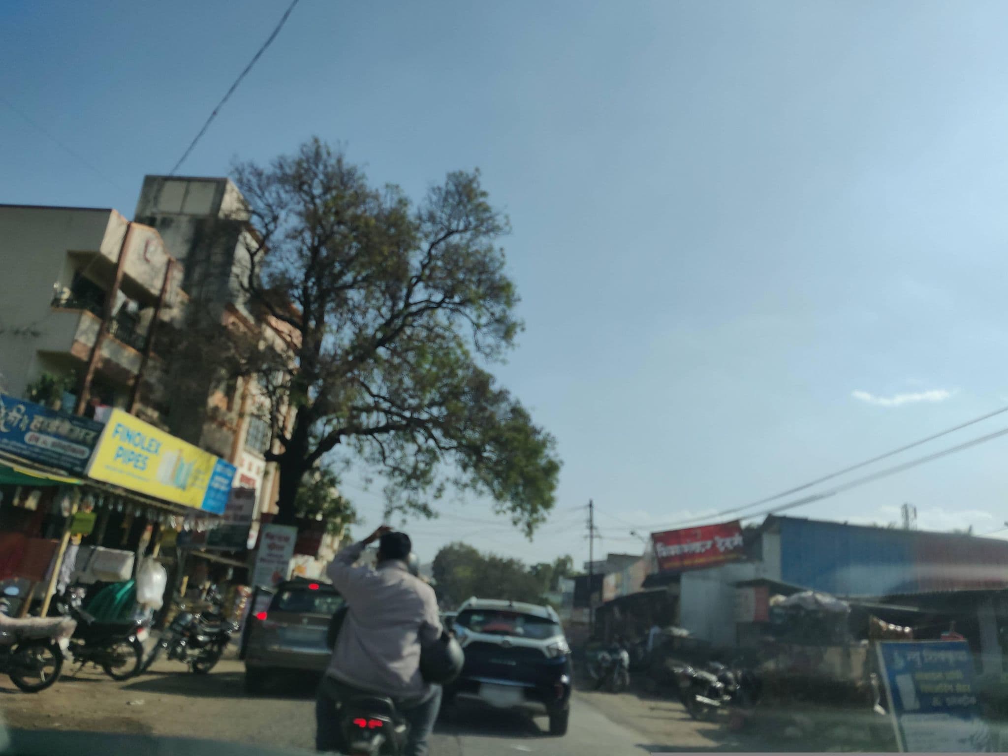 Street view near Hotel Anand, Manchar — © AmrutaA (CC BY-SA · Mapillary)