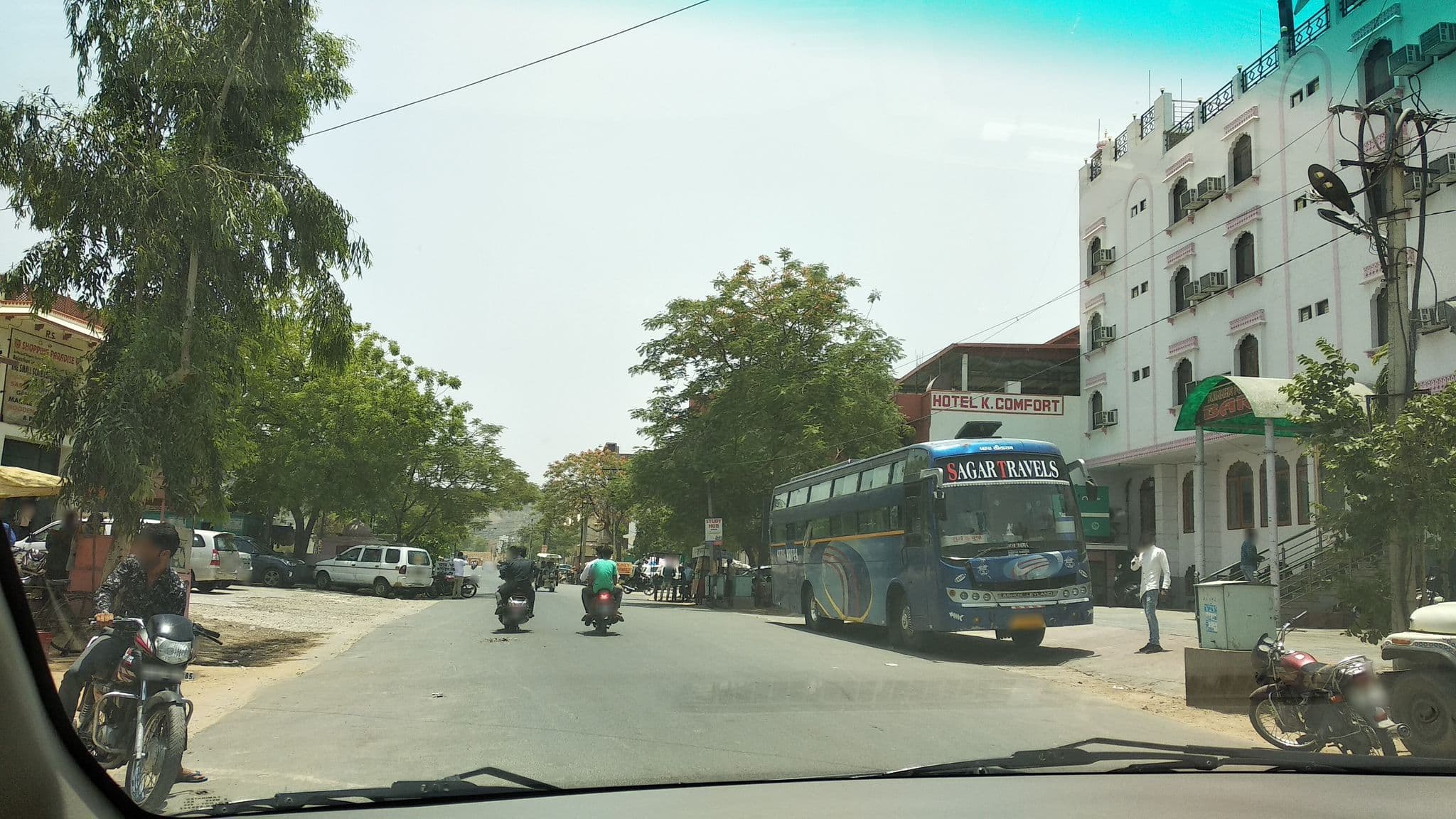Street view near Roma Palace, Jaipur