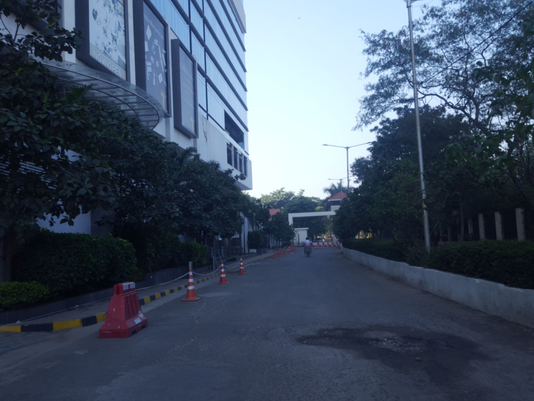 Street view near Marriot Executive Apartments, Kukatpally