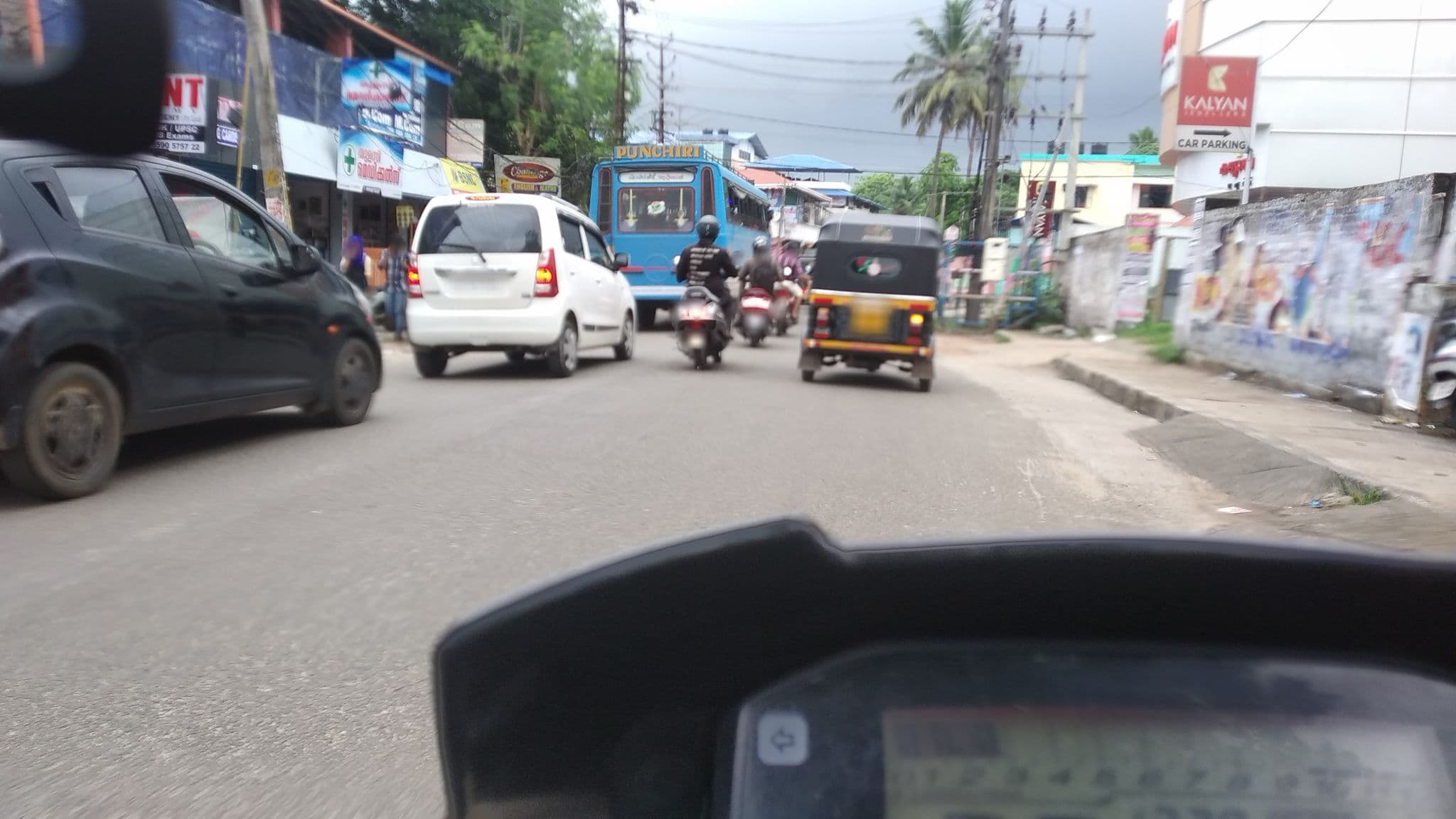 Street view near Chitra Women's Hostel, Attingal — © jothishbabu (CC BY-SA · Mapillary)