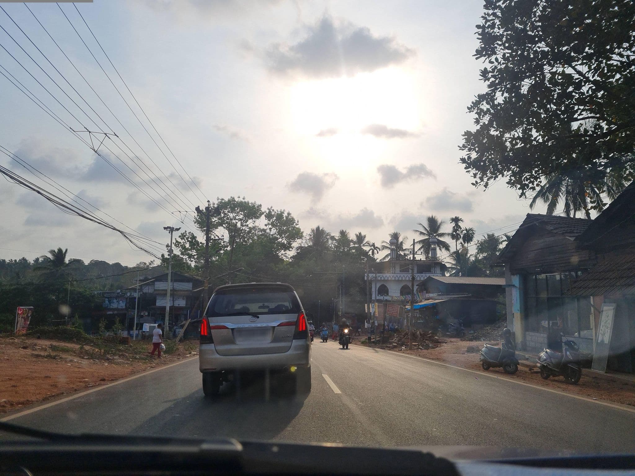 Street view near friends hotel, Kakkodi — © dinshkm (CC BY-SA · Mapillary)
