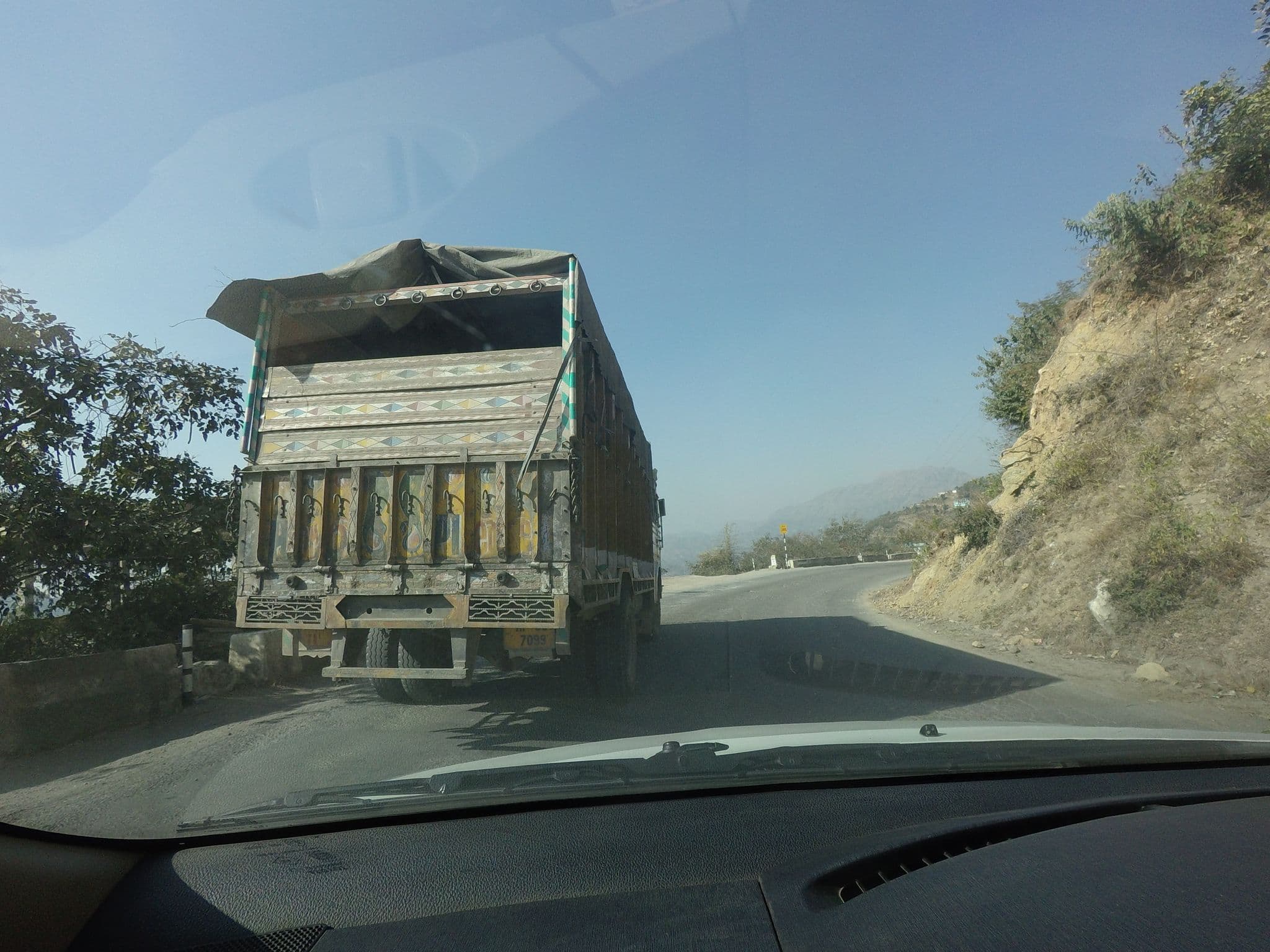 Street view near Swastik Bhoj and Homestay, Arki — © natarajakaveeti (CC BY-SA · Mapillary)