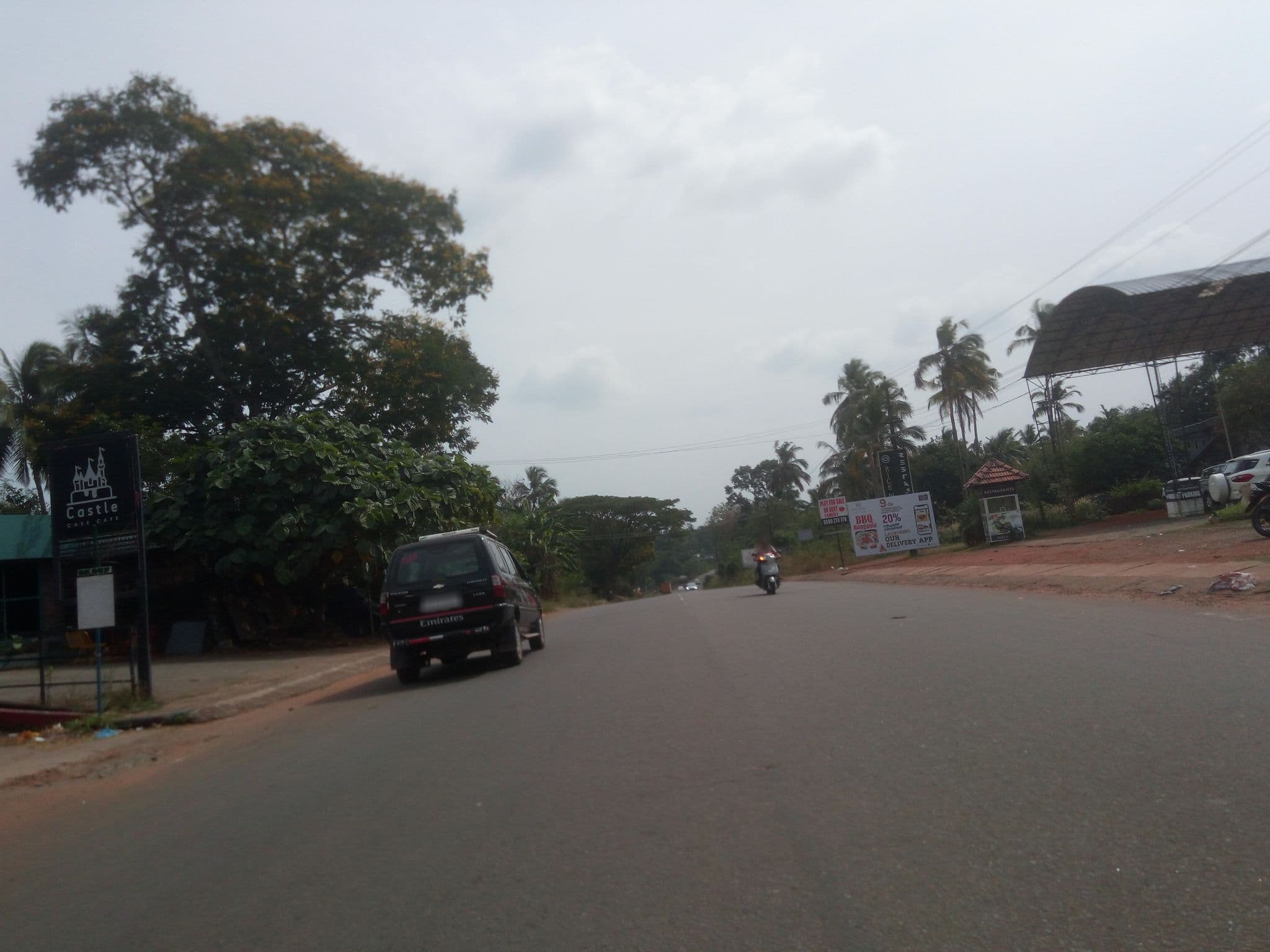 Street view near Muthalebkante Mandhi, Ālankōd — © manojbright (CC BY-SA · Mapillary)