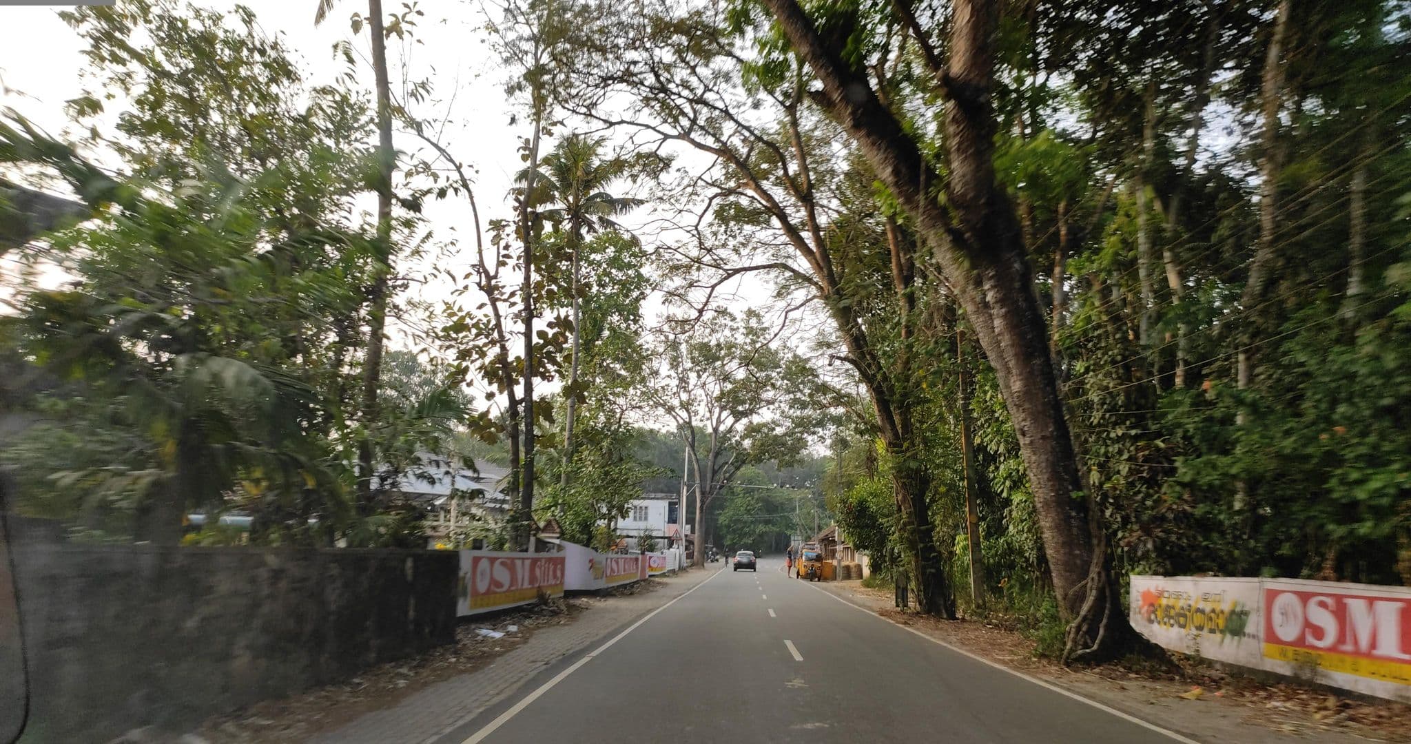 Street view near Sreekrishna Hotel andCatering, Thodiyoor — © V15 (CC BY-SA · Mapillary)